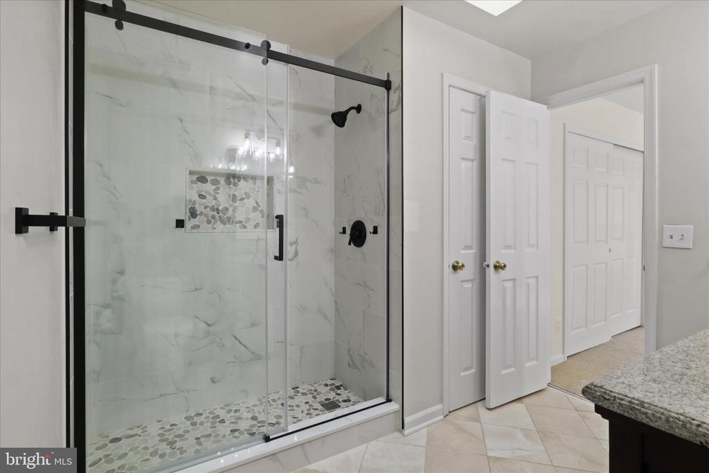 8601 RAGLAN ROAD