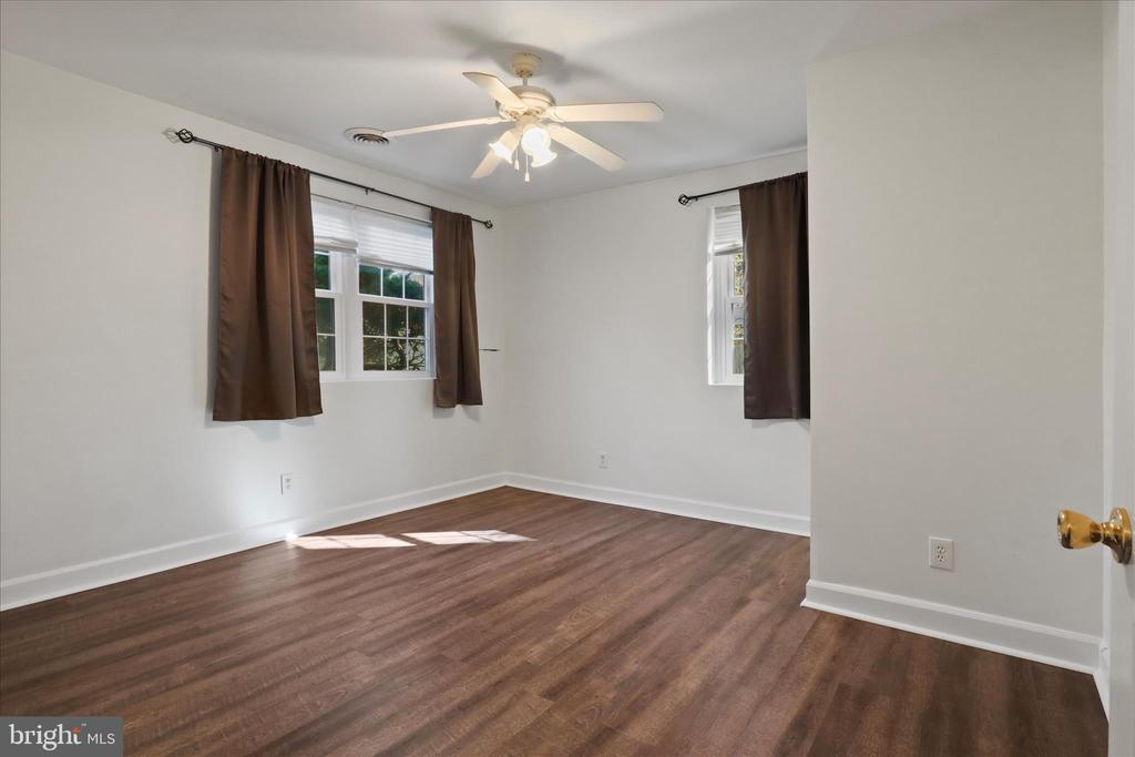 8601 RAGLAN ROAD