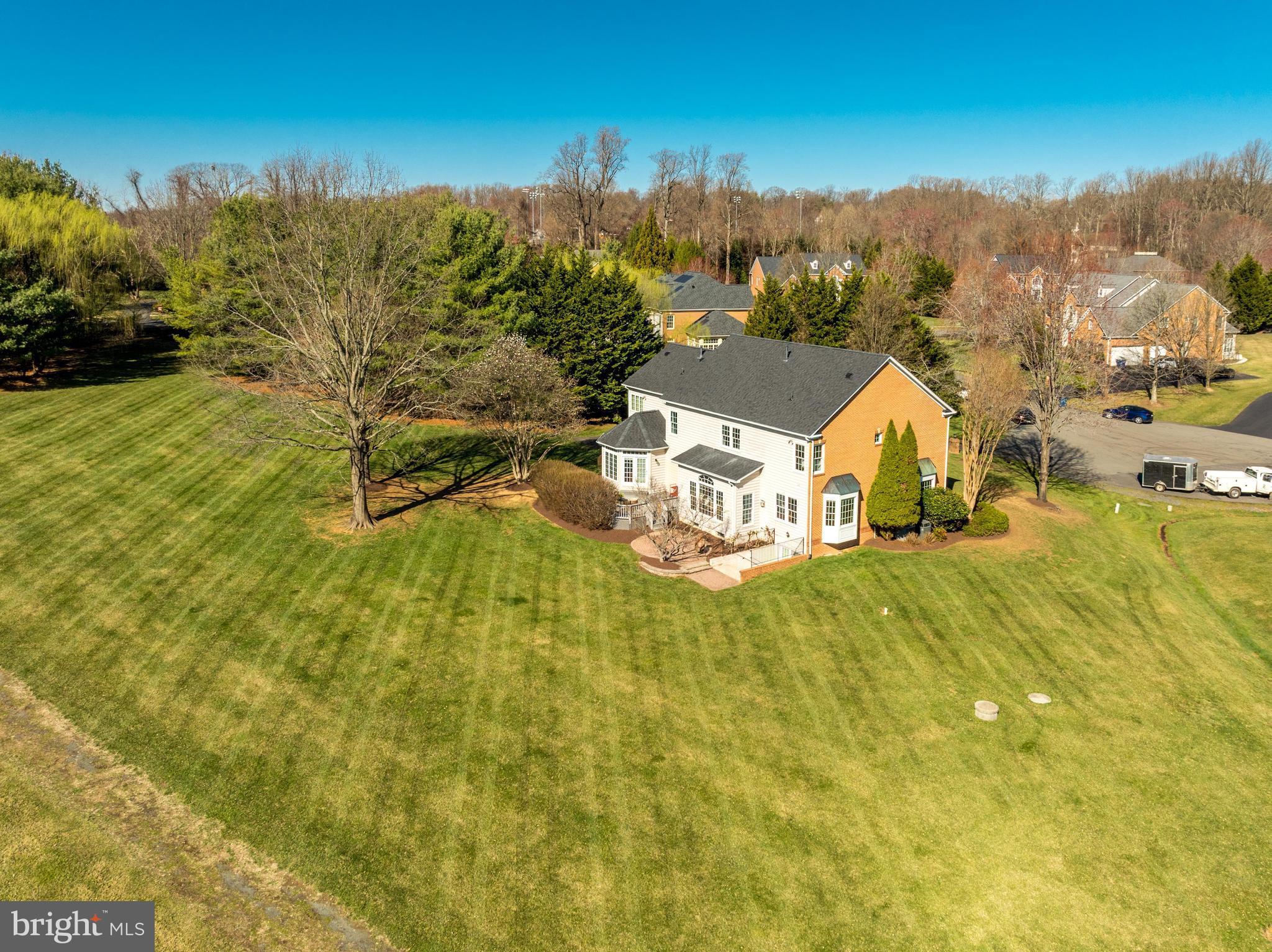 10907 GREAT POINT COURT