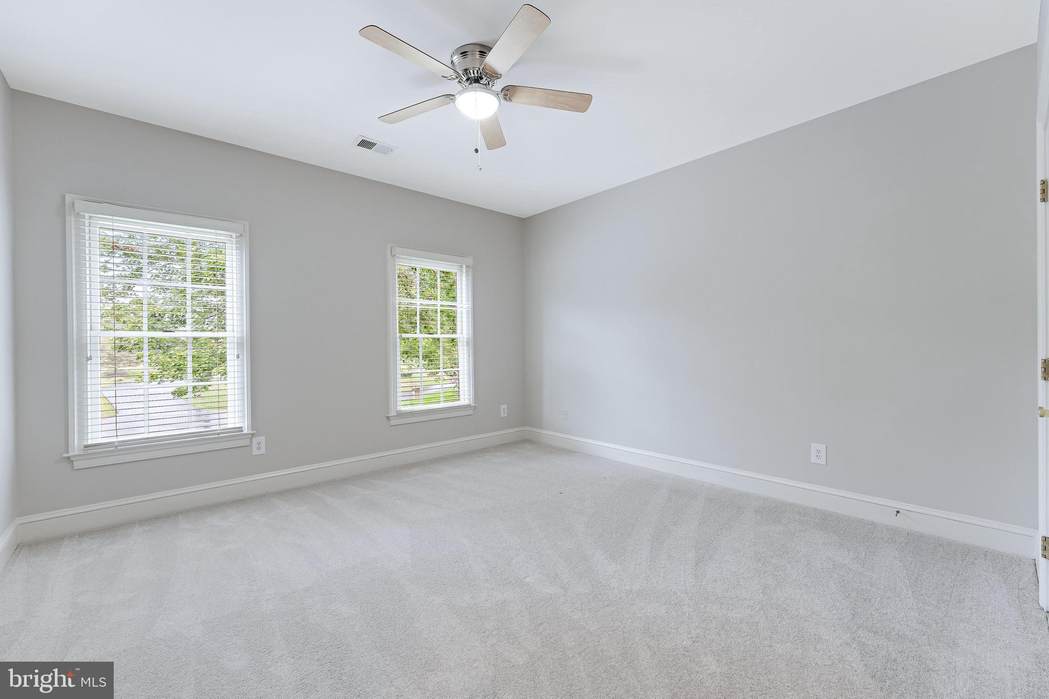 10907 GREAT POINT COURT