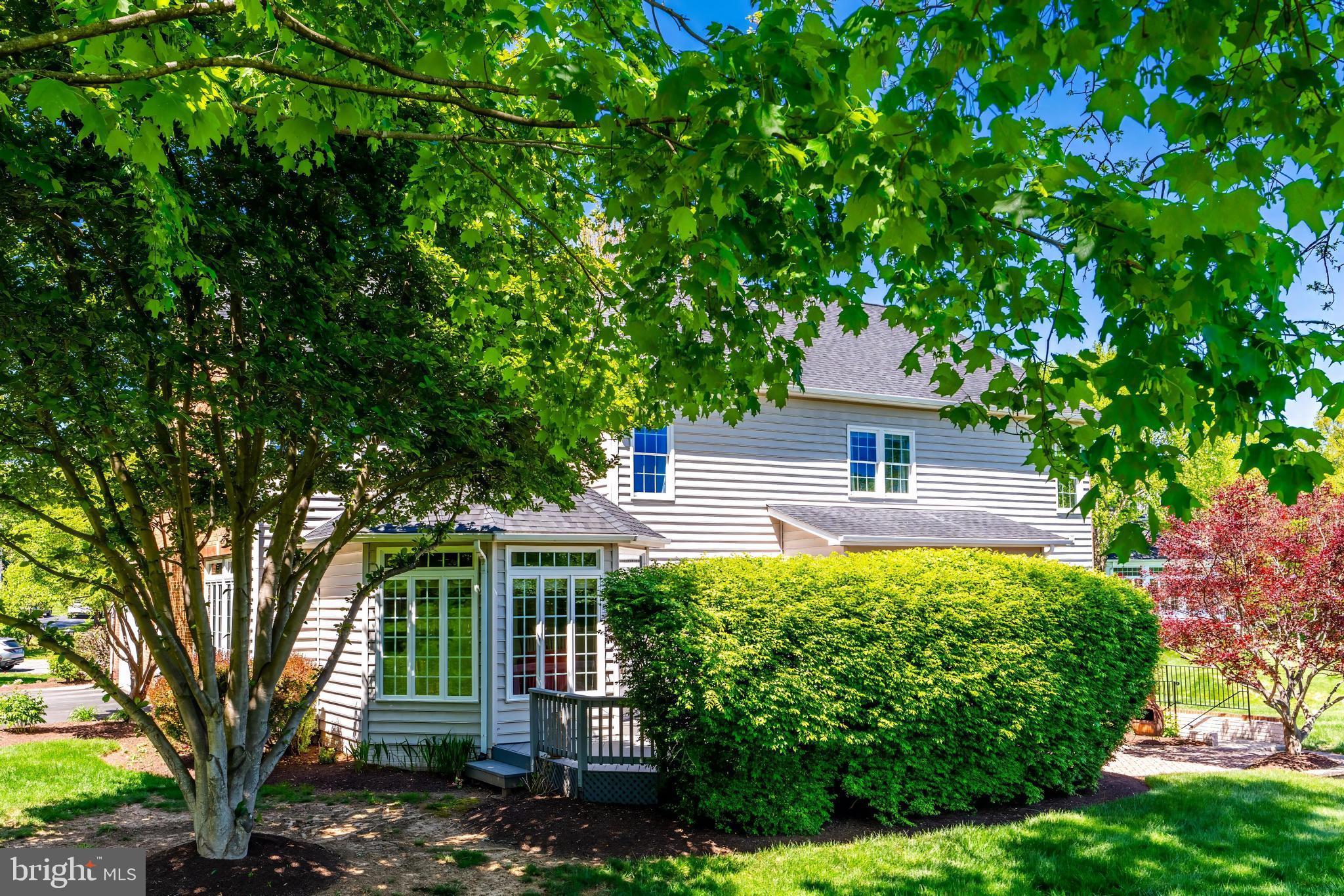 10907 GREAT POINT COURT