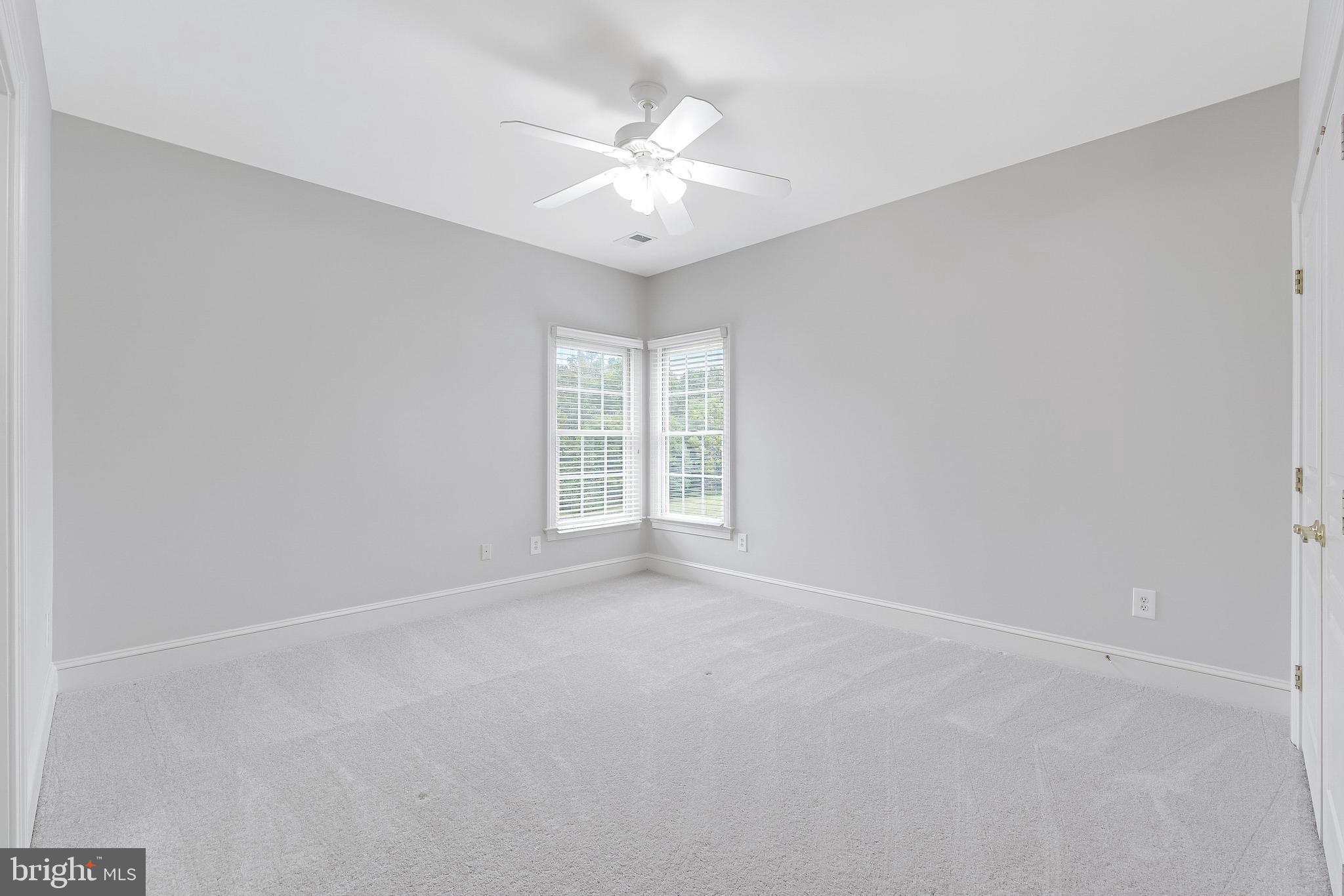10907 GREAT POINT COURT