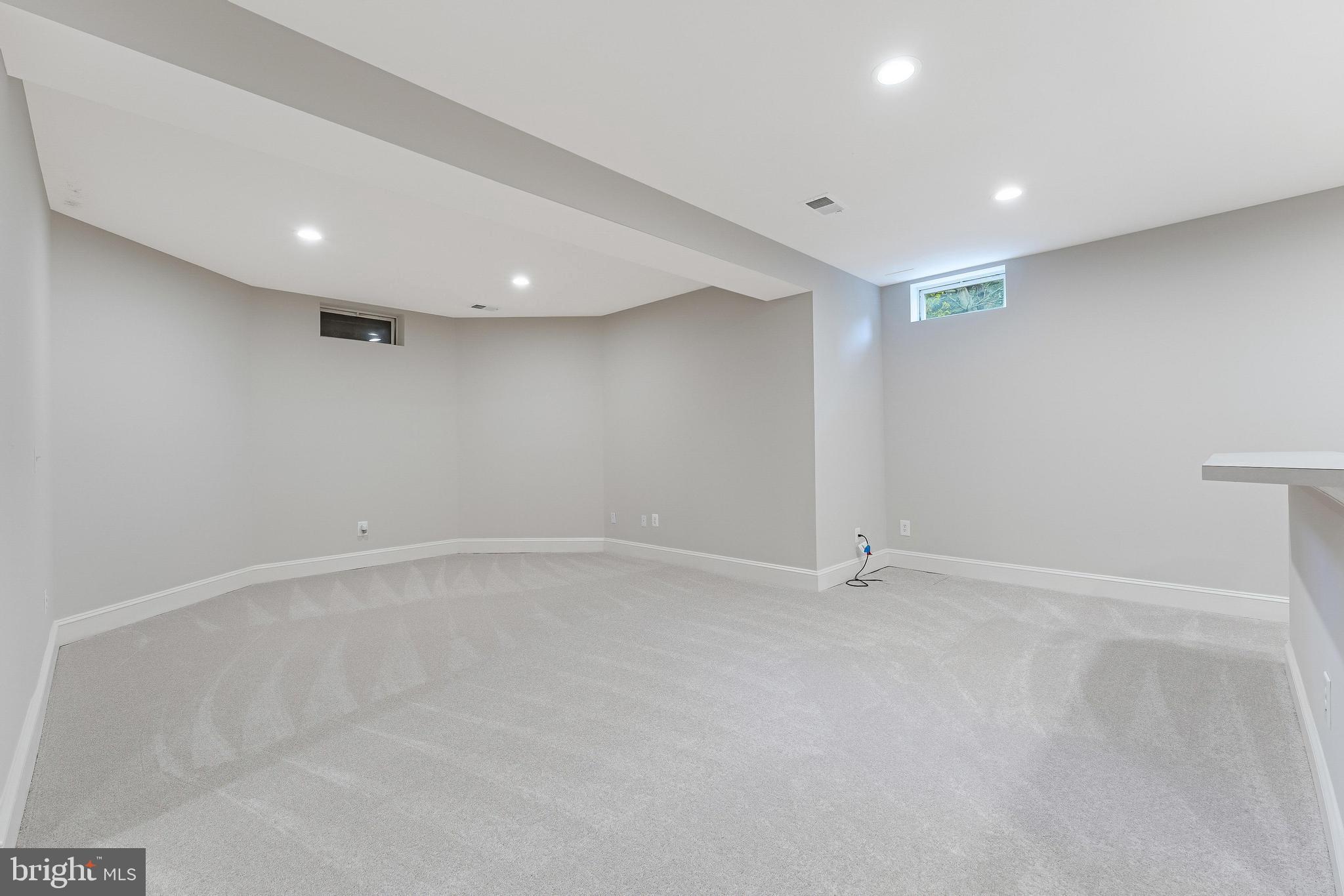 10907 GREAT POINT COURT