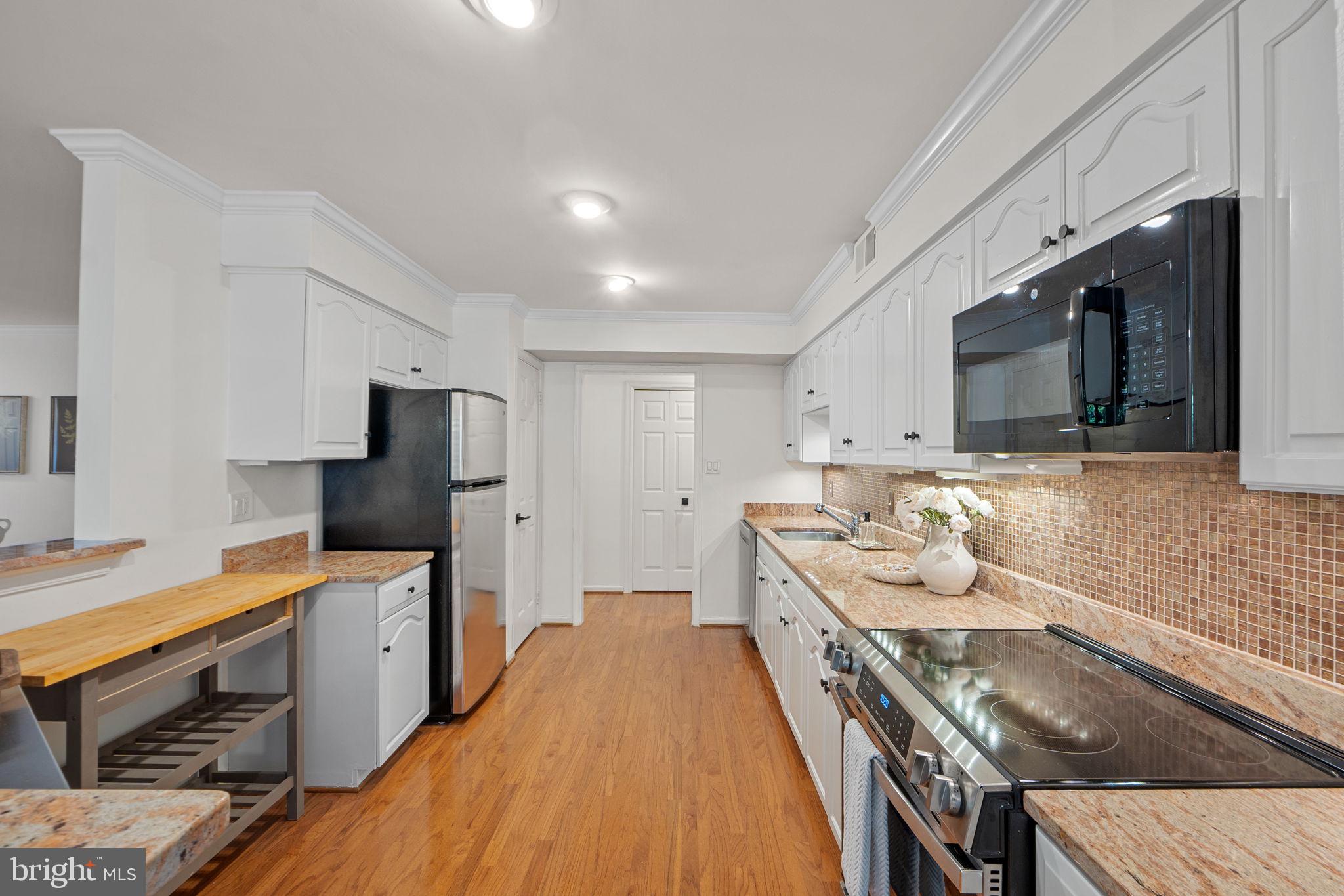 1532 CHURCH HILL PLACE