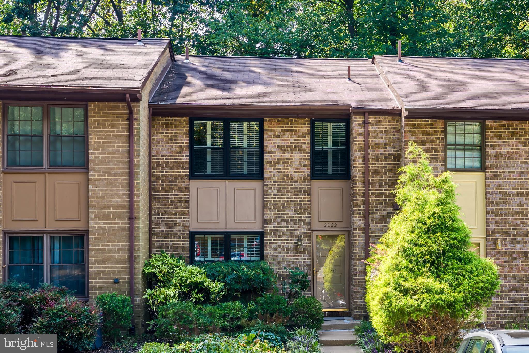 2022 HEADLANDS CIRCLE
