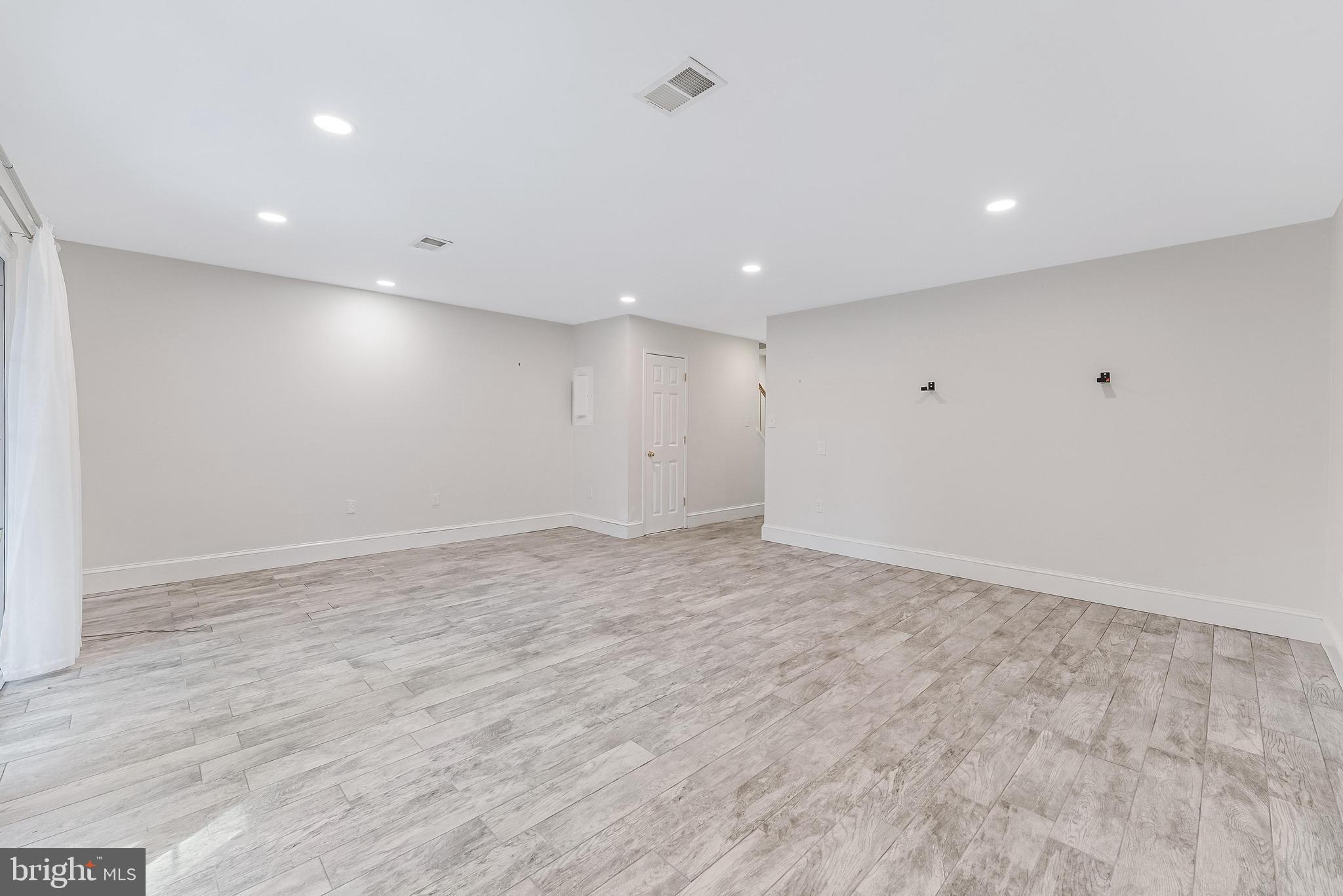 2022 HEADLANDS CIRCLE