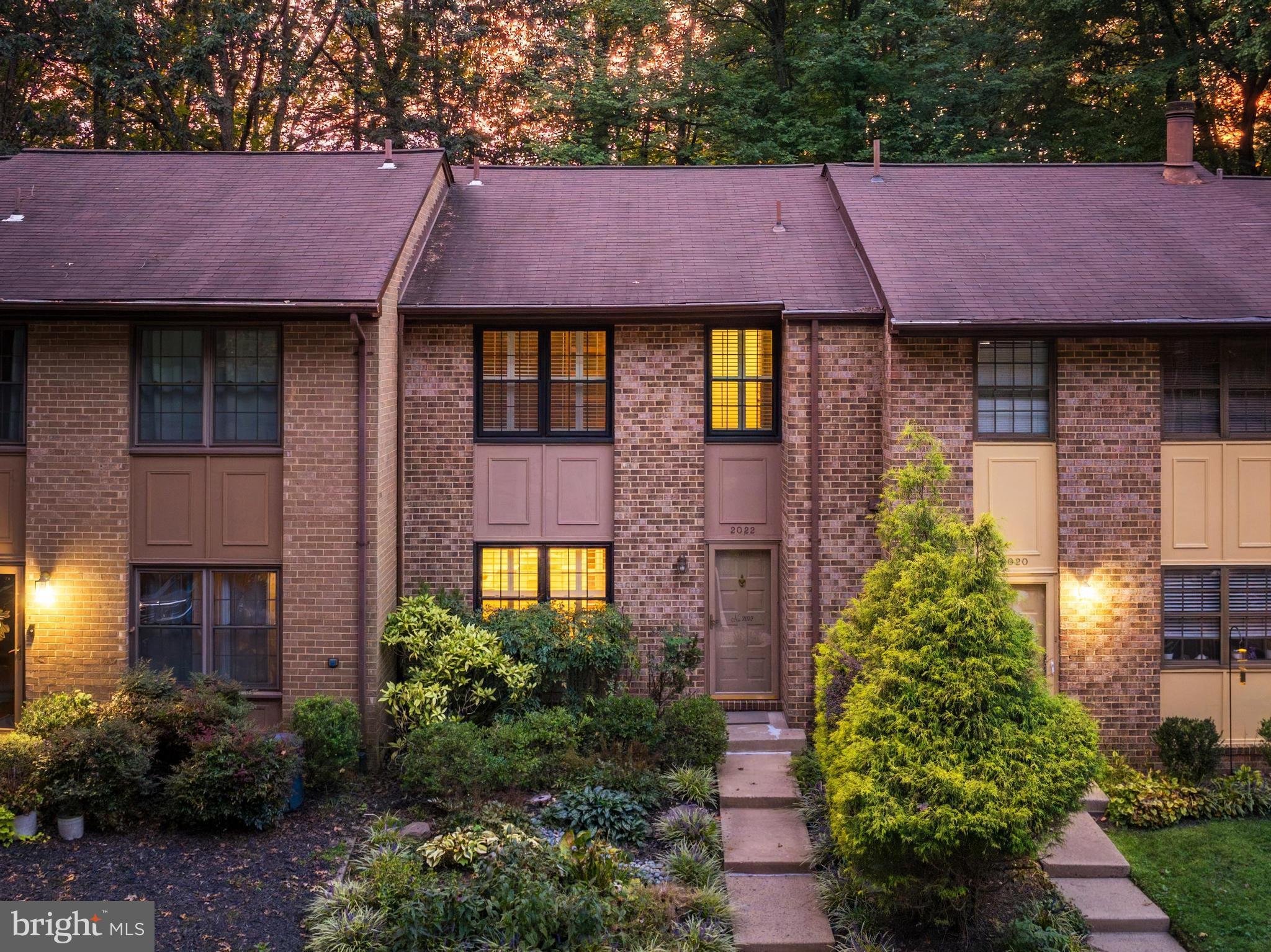 2022 HEADLANDS CIRCLE