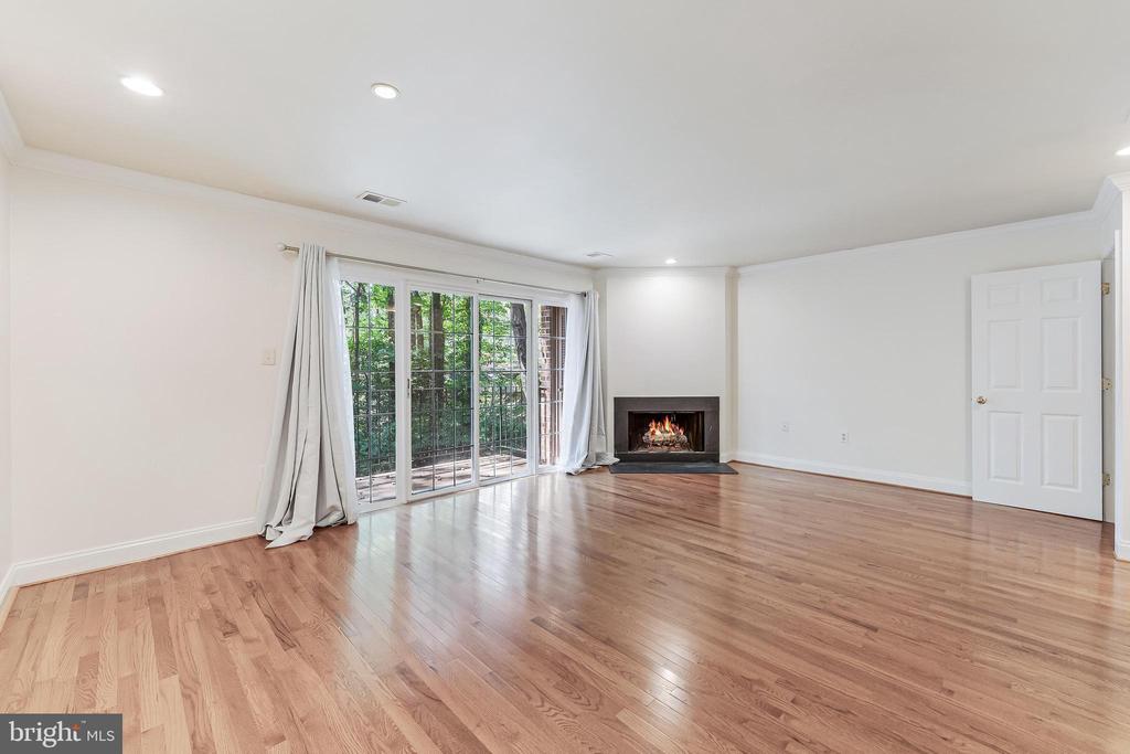 2022 HEADLANDS CIRCLE