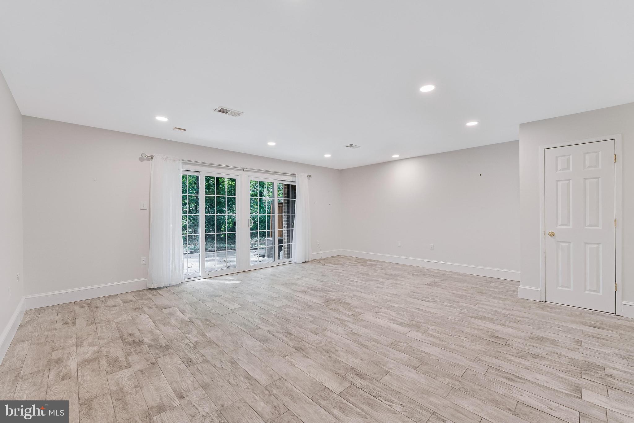 2022 HEADLANDS CIRCLE