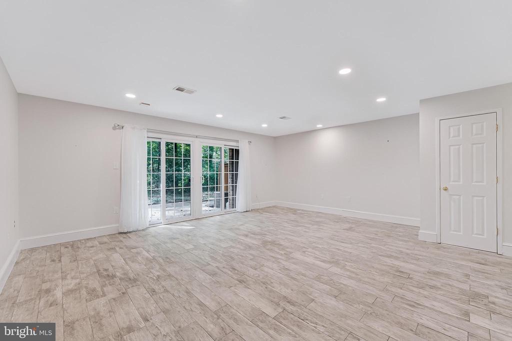 2022 HEADLANDS CIRCLE