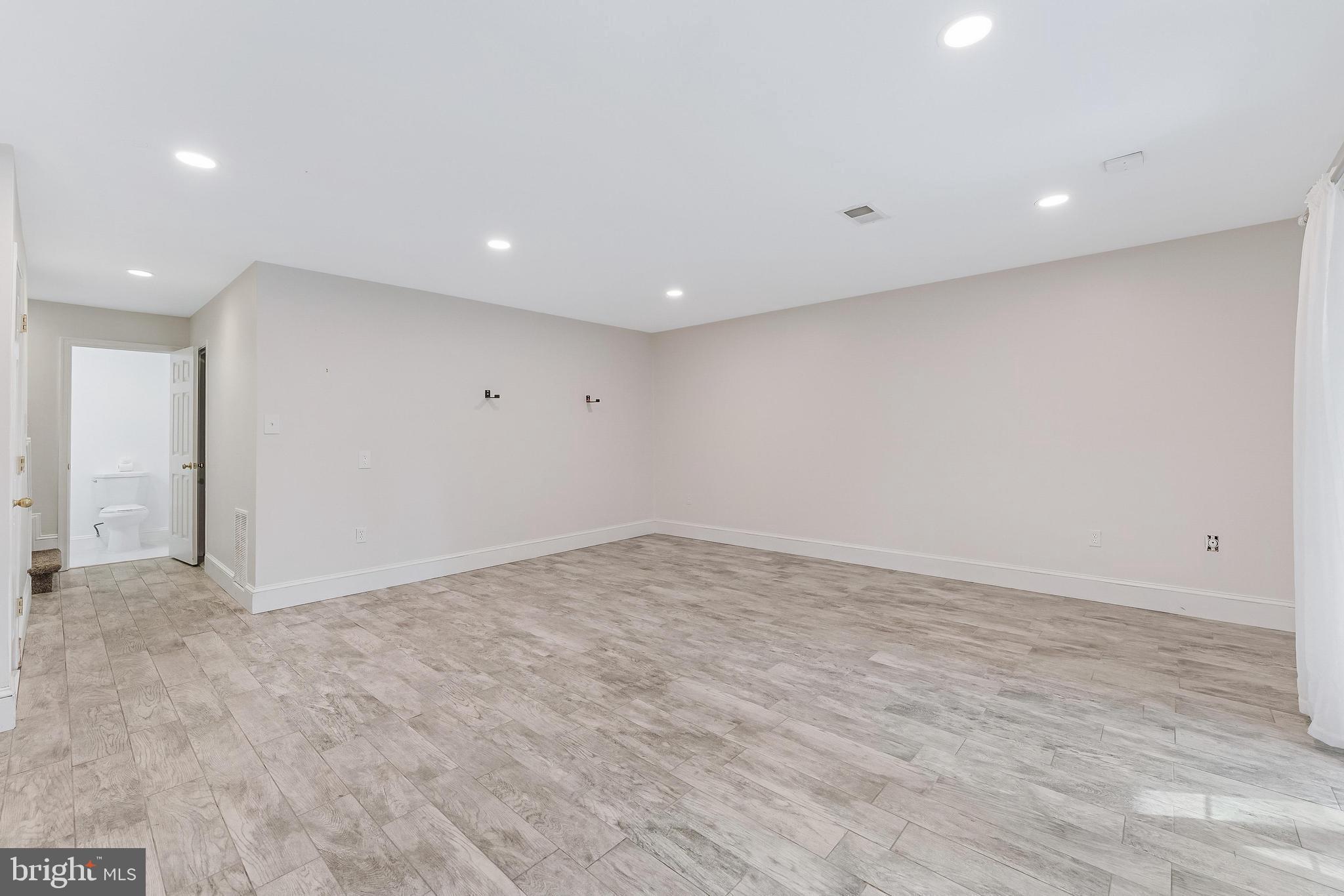 2022 HEADLANDS CIRCLE