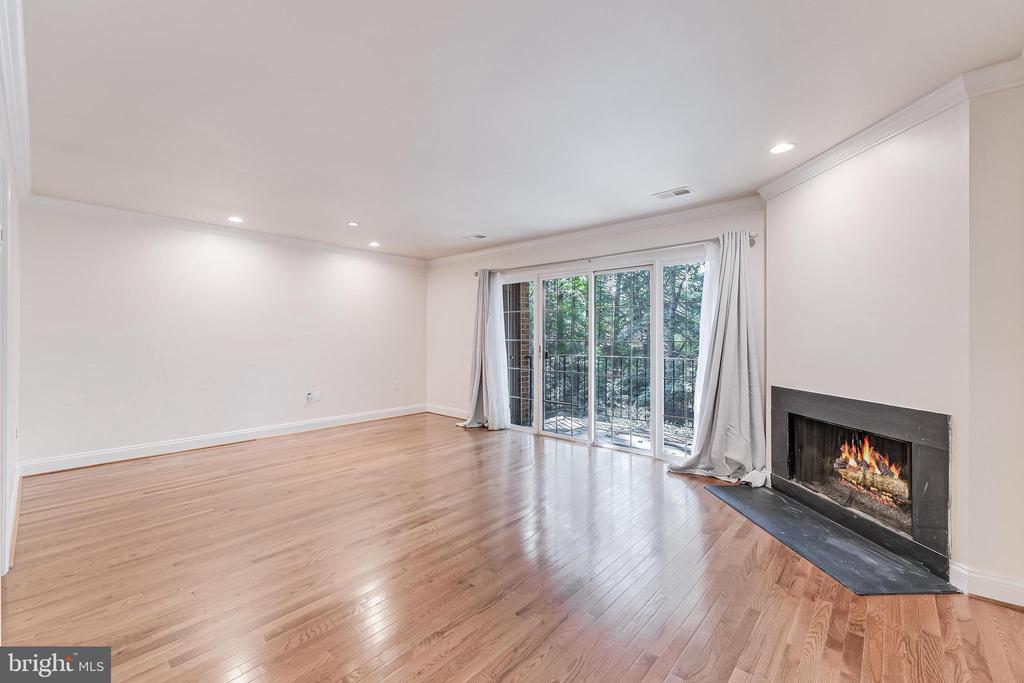 2022 HEADLANDS CIRCLE