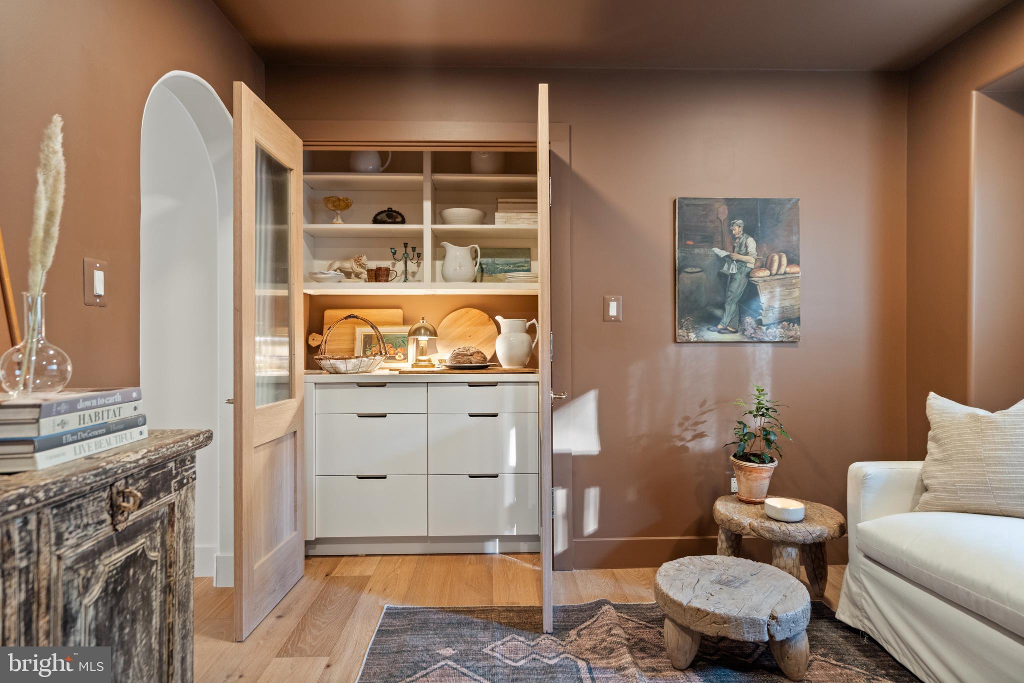1603 GREENBRIAR COURT