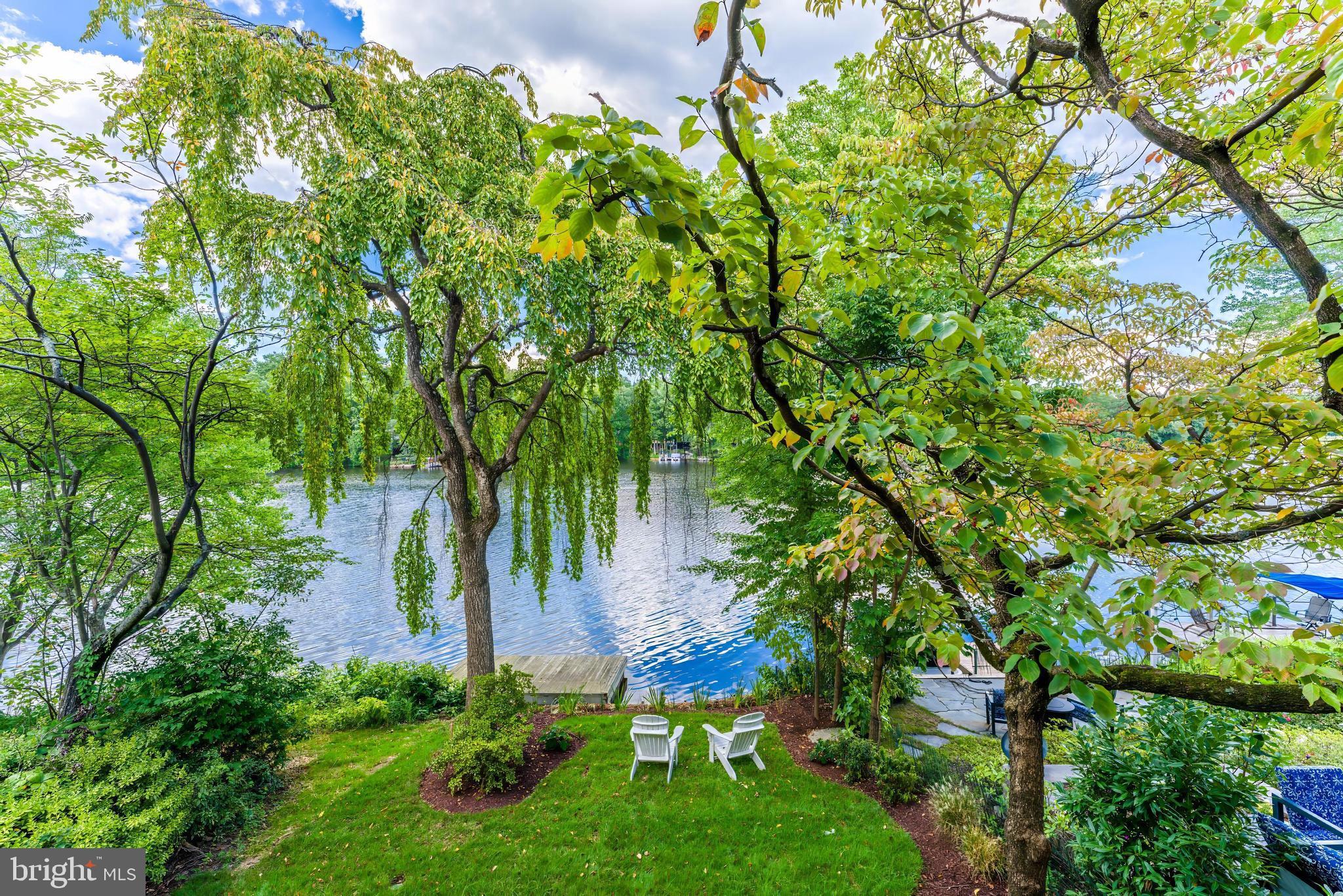 1603 GREENBRIAR COURT