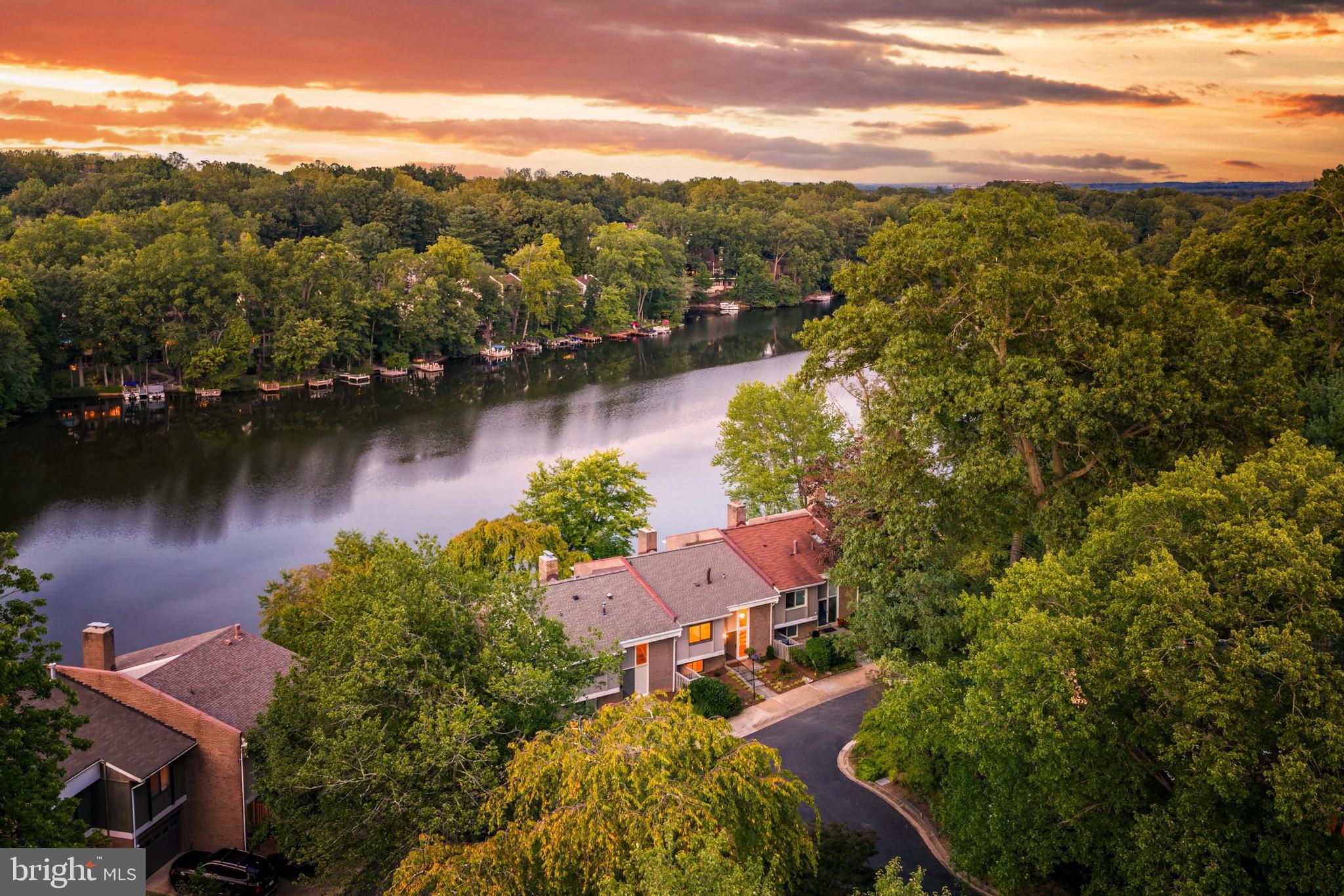 1603 GREENBRIAR COURT