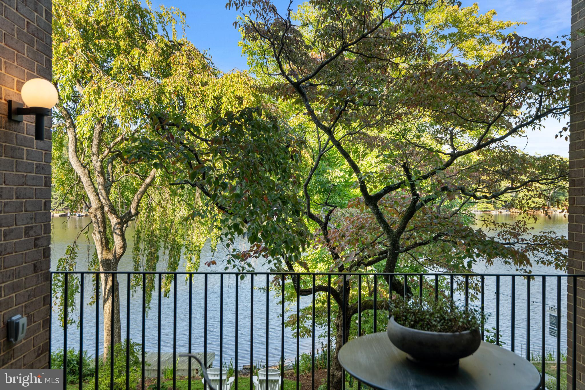 1603 GREENBRIAR COURT