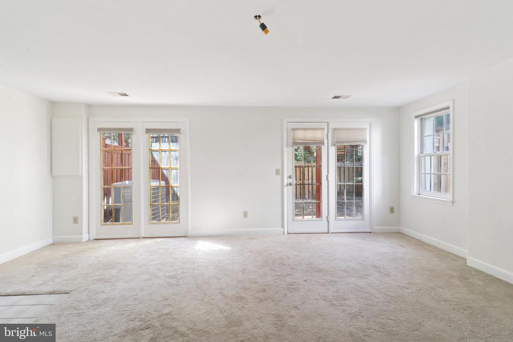 3930 VALLEY RIDGE DRIVE