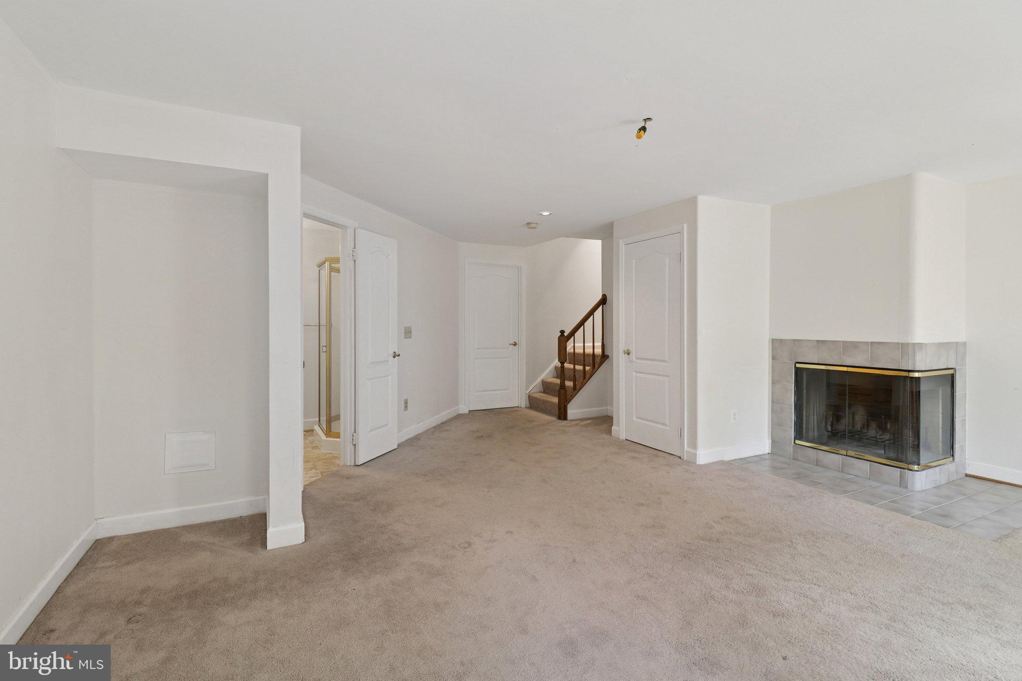 3930 VALLEY RIDGE DRIVE