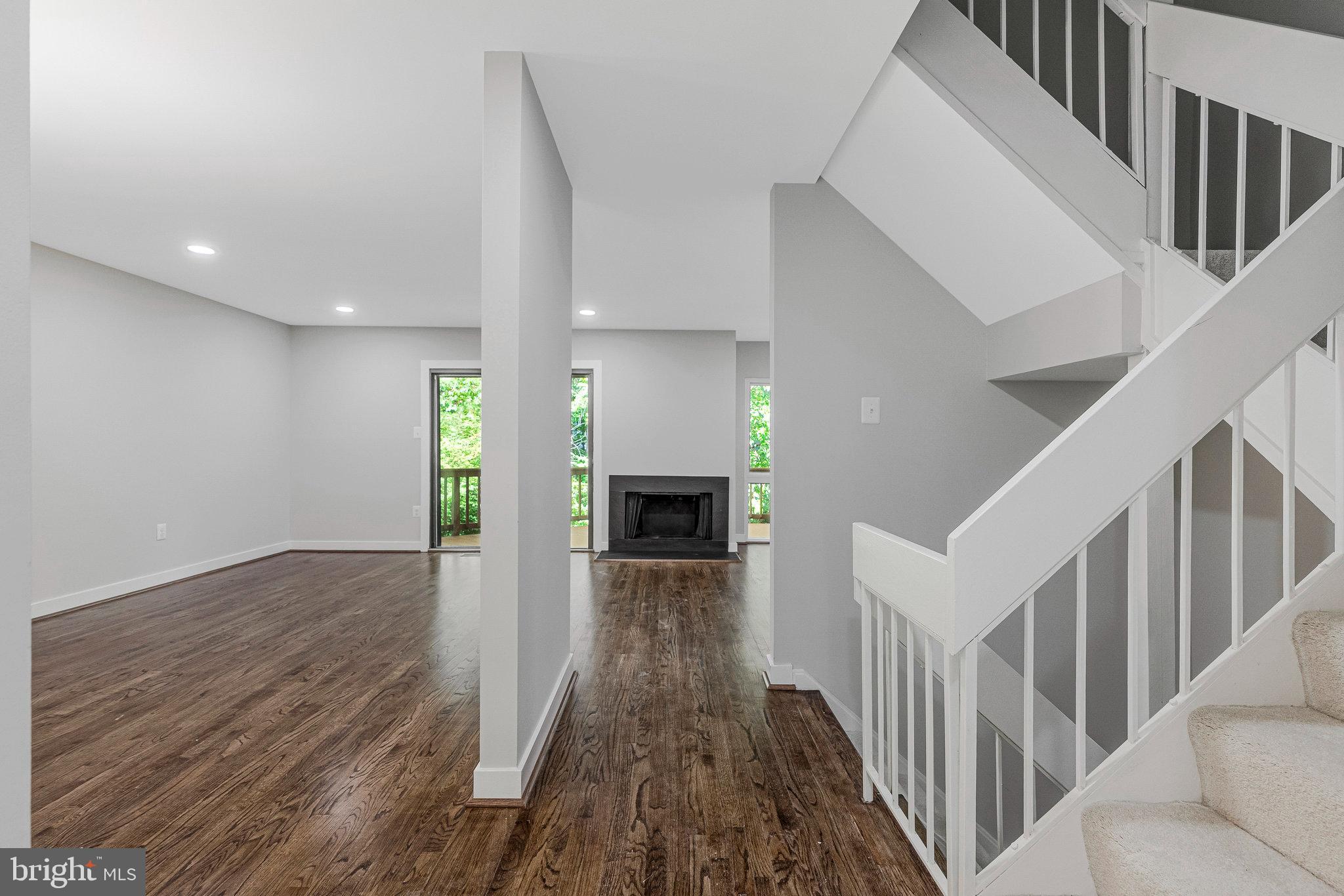 2037 WETHERSFIELD COURT