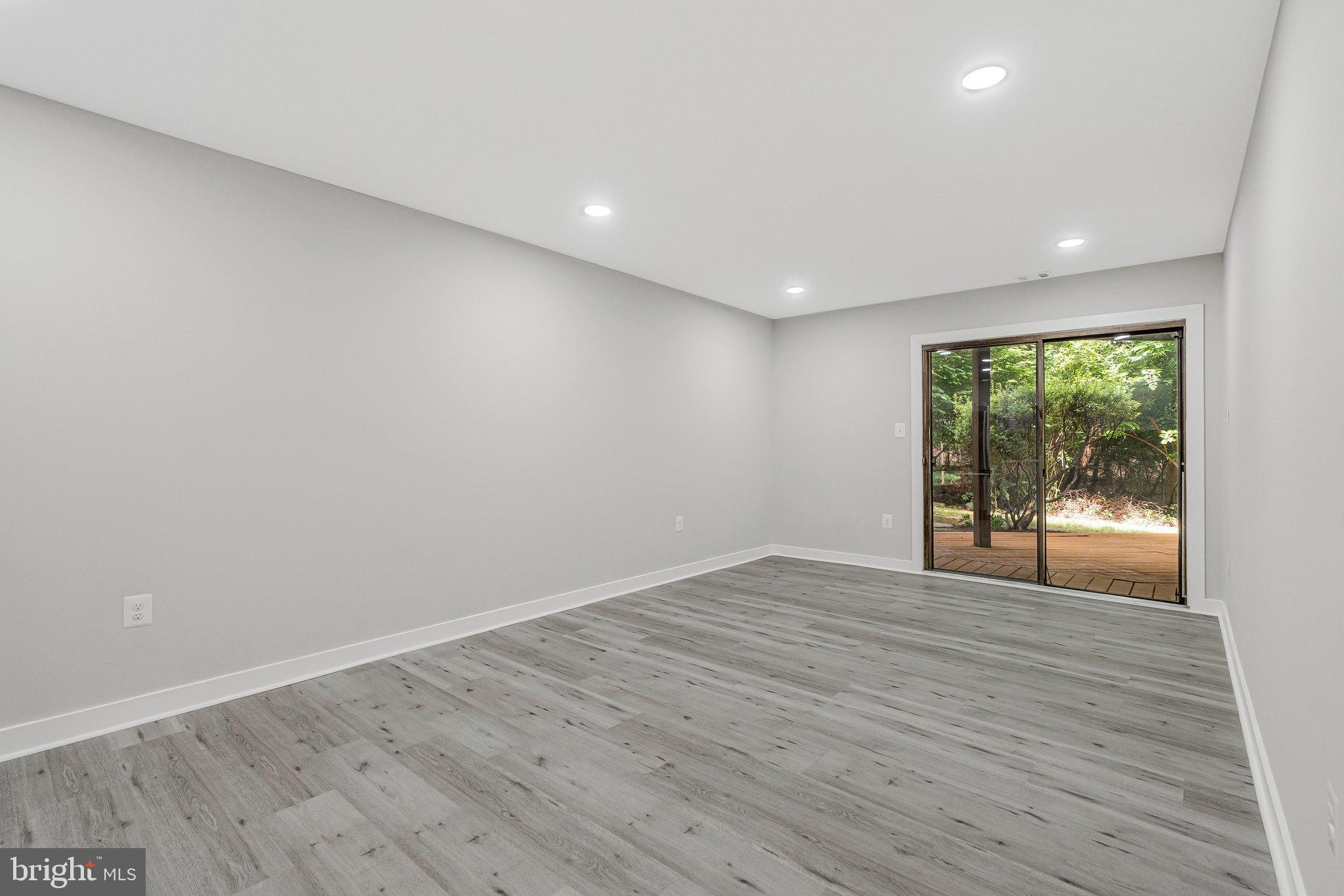 2037 WETHERSFIELD COURT