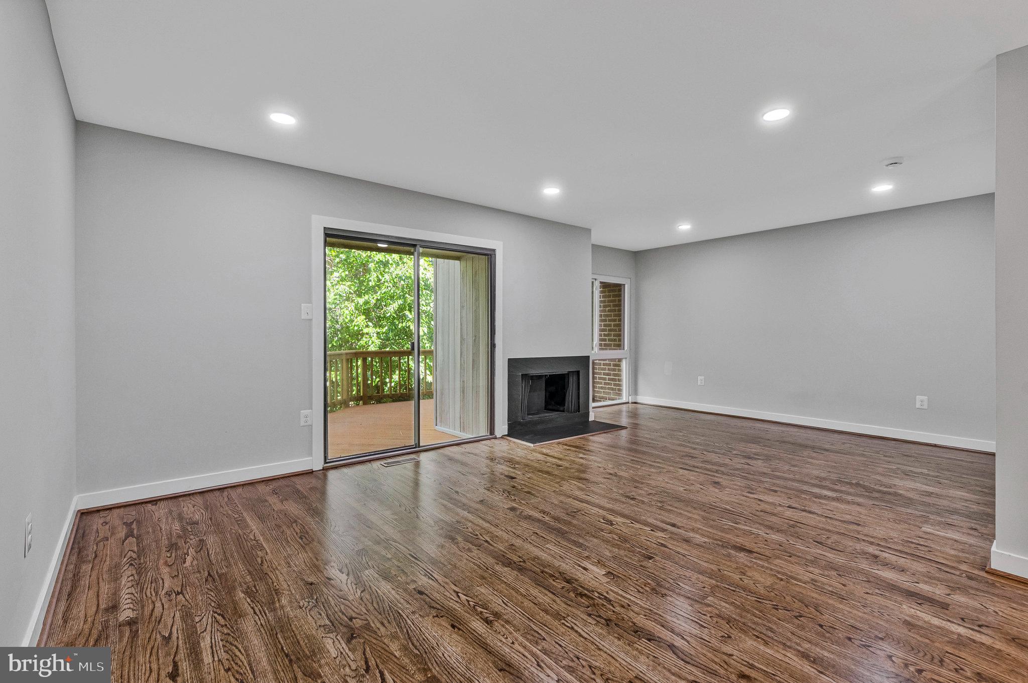 2037 WETHERSFIELD COURT