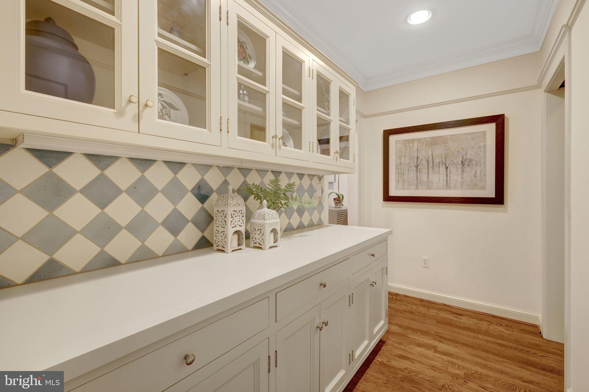 1110 BROOK VALLEY LANE
