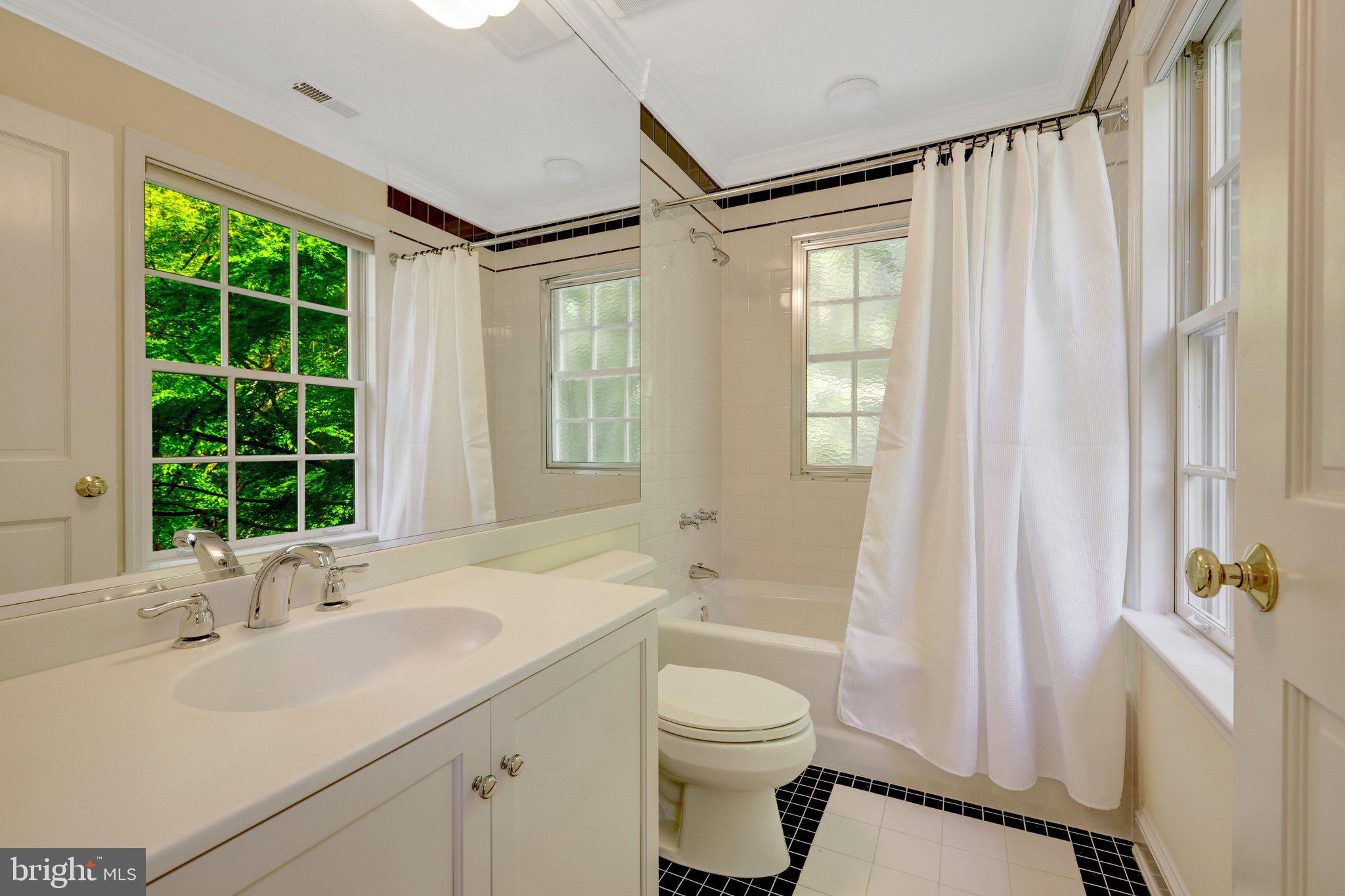 1110 BROOK VALLEY LANE