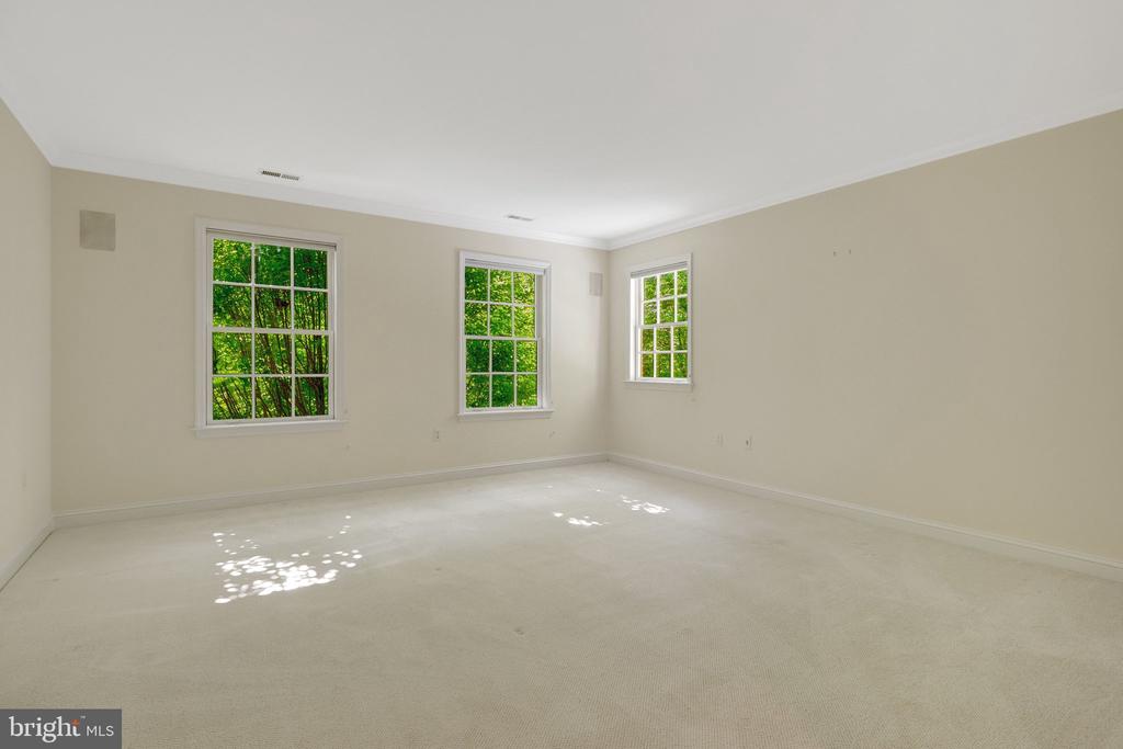 1110 BROOK VALLEY LANE