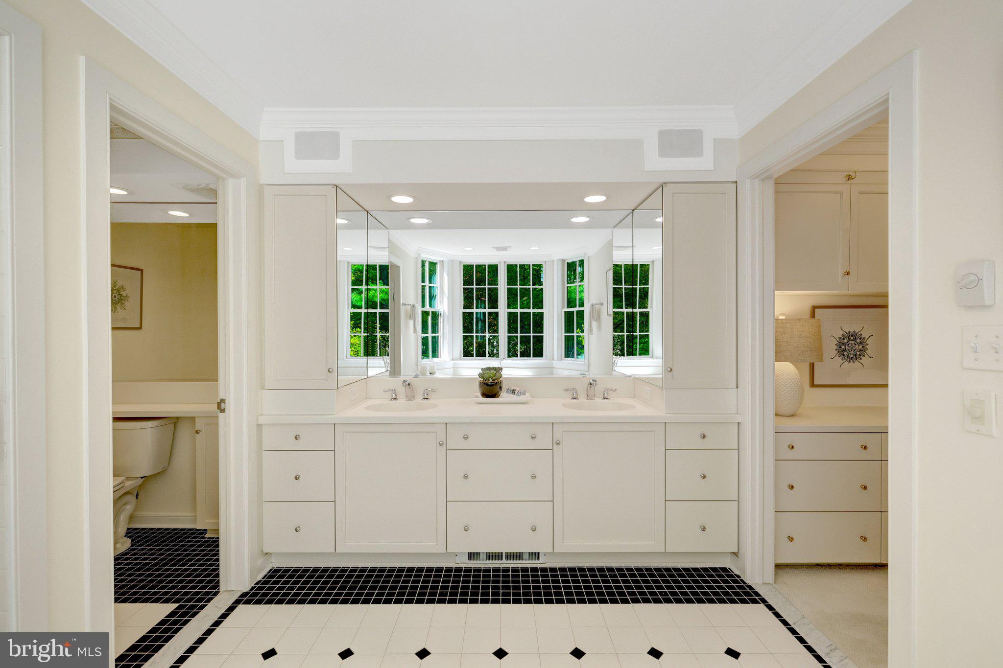 1110 BROOK VALLEY LANE