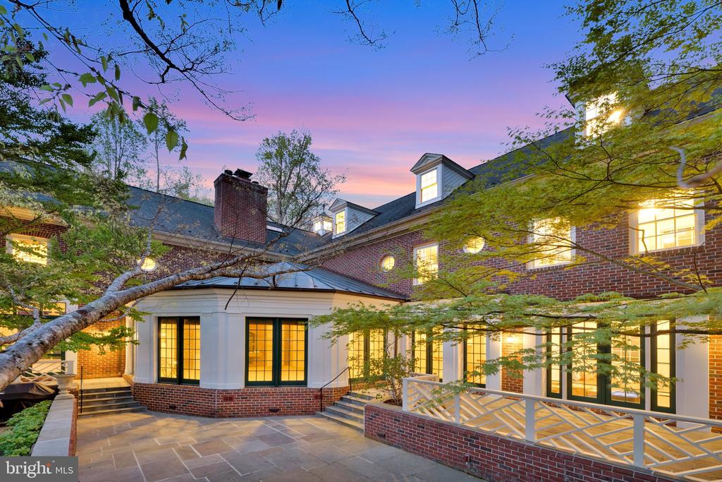 1110 BROOK VALLEY LANE