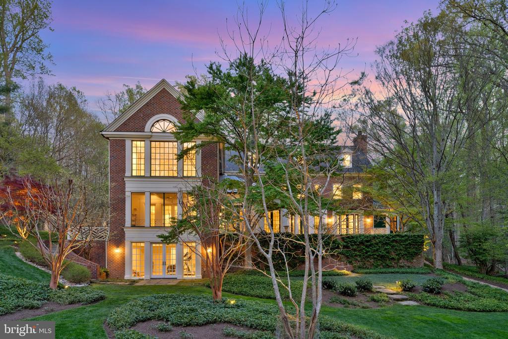 1110 BROOK VALLEY LANE