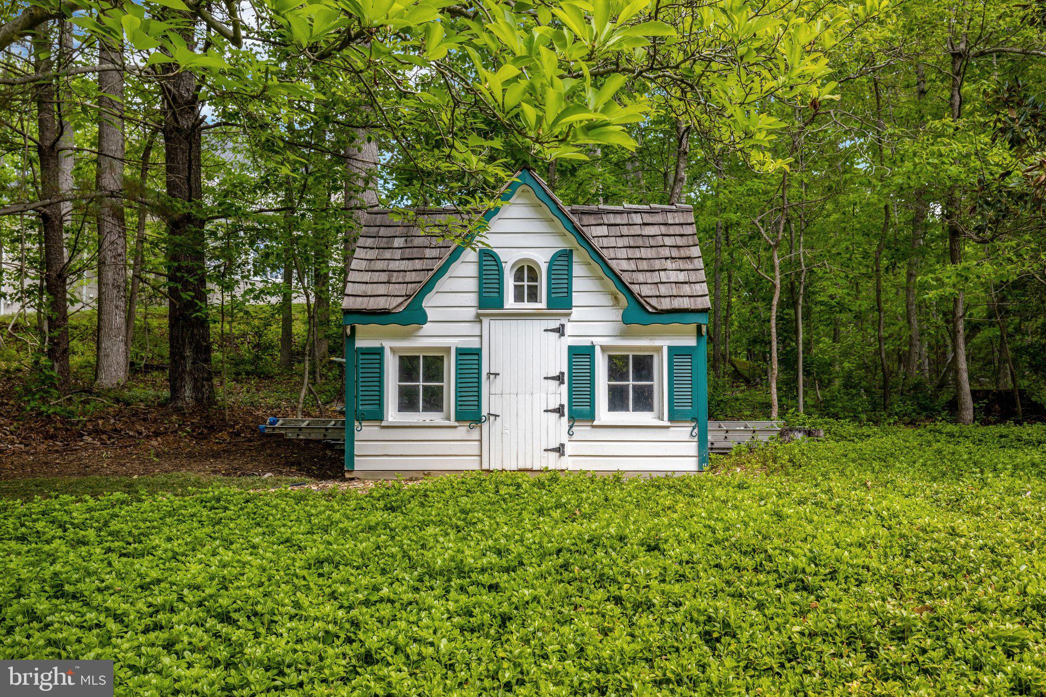 1110 BROOK VALLEY LANE