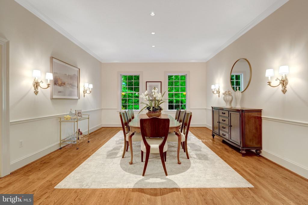 1110 BROOK VALLEY LANE