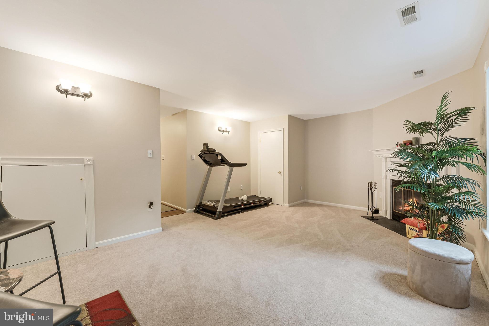 12210 WYE OAK COMMONS CIRCLE
