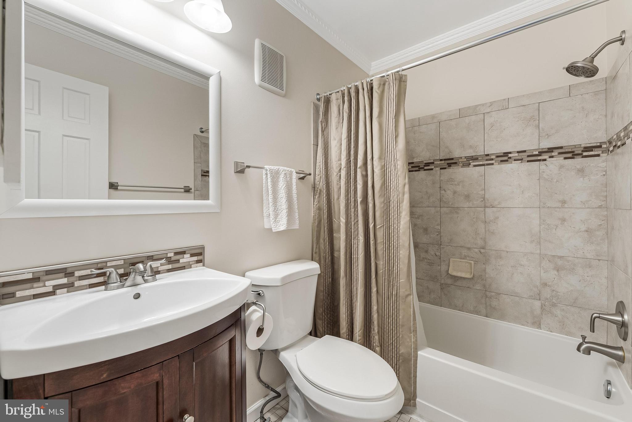12210 WYE OAK COMMONS CIRCLE
