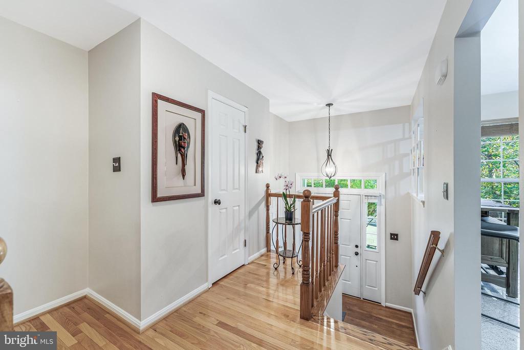 12210 WYE OAK COMMONS CIRCLE