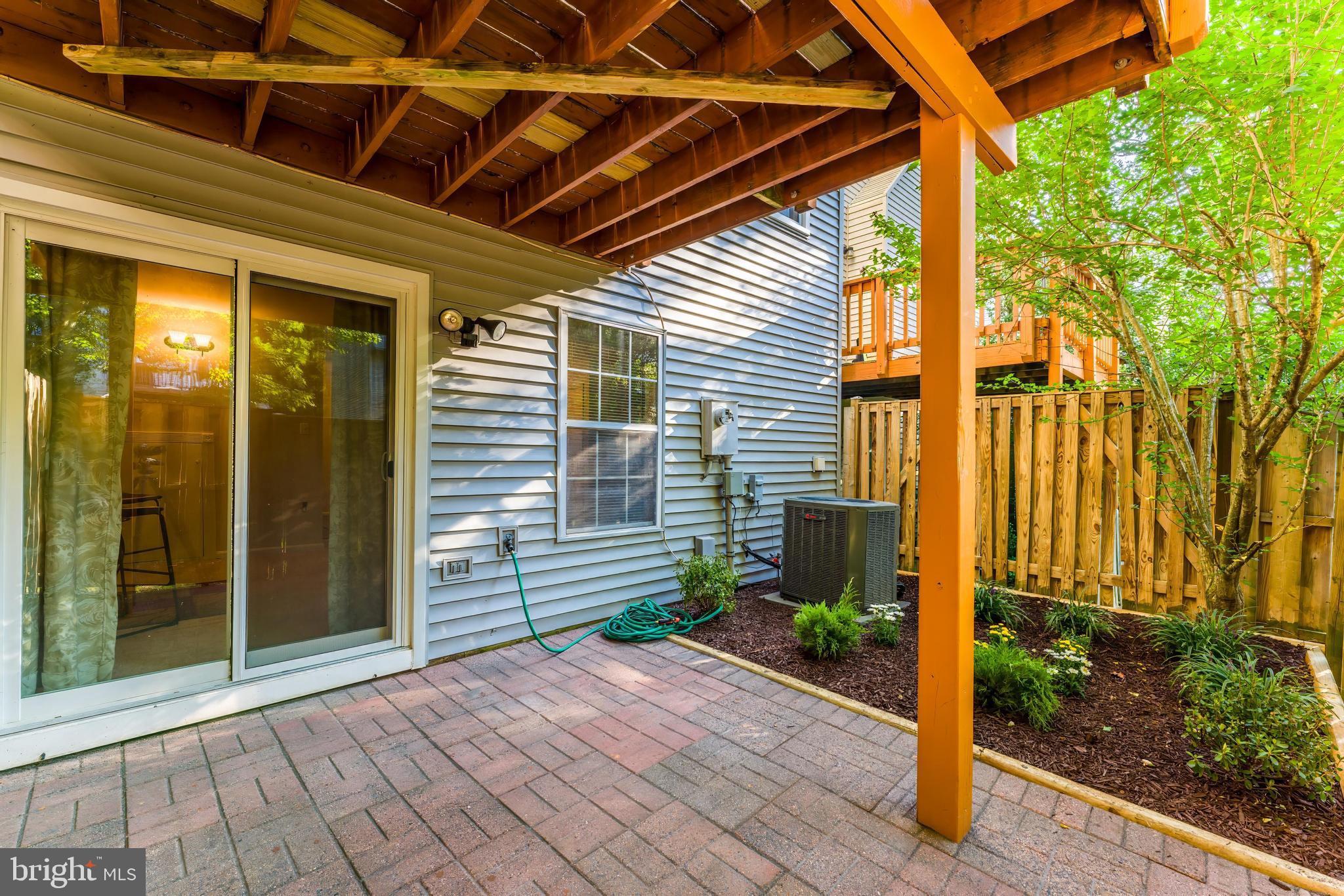 12210 WYE OAK COMMONS CIRCLE