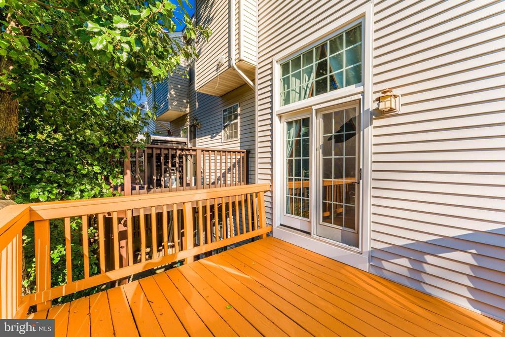 12210 WYE OAK COMMONS CIRCLE