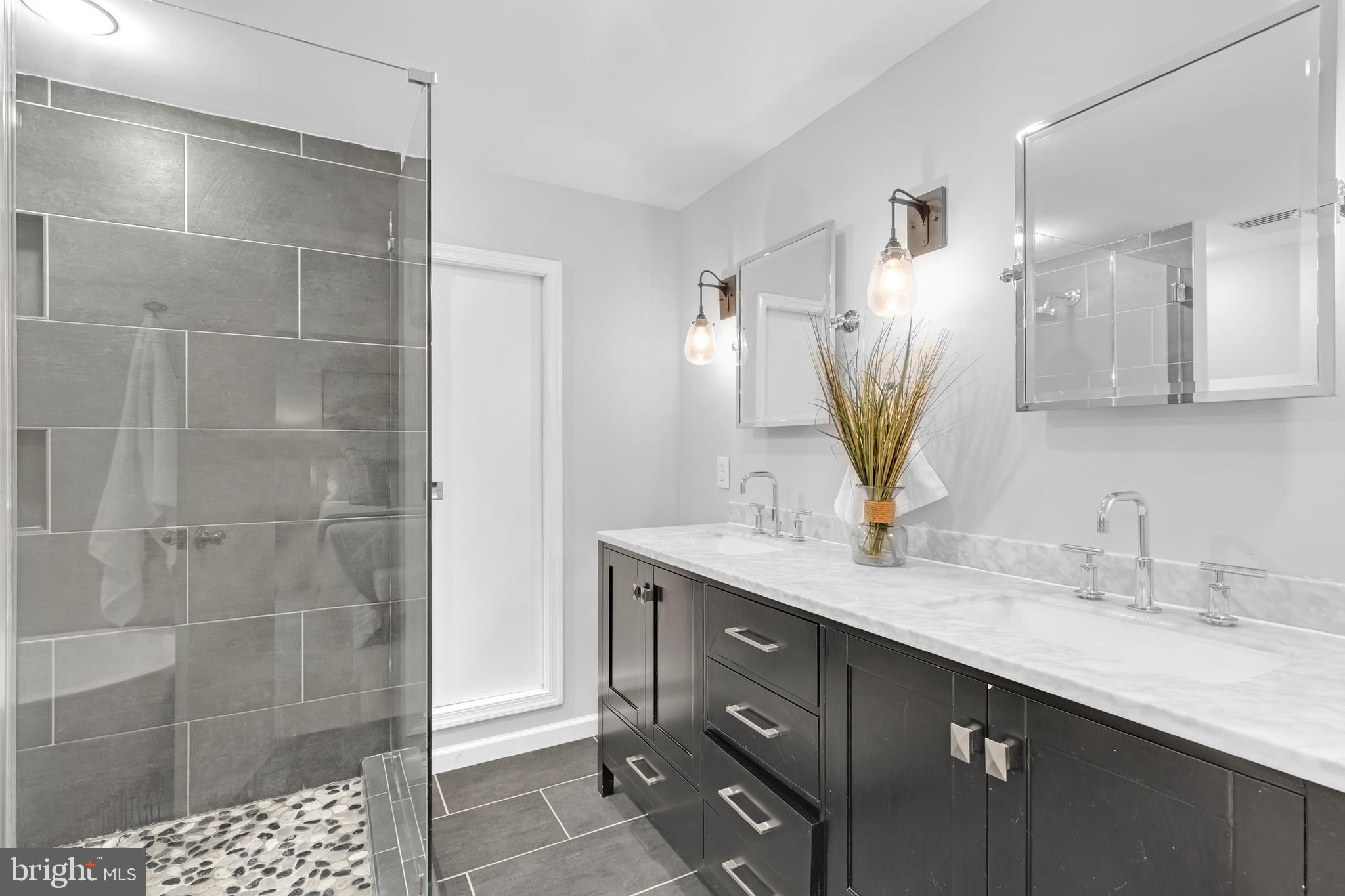 5947 NEW ENGLAND WOODS DRIVE