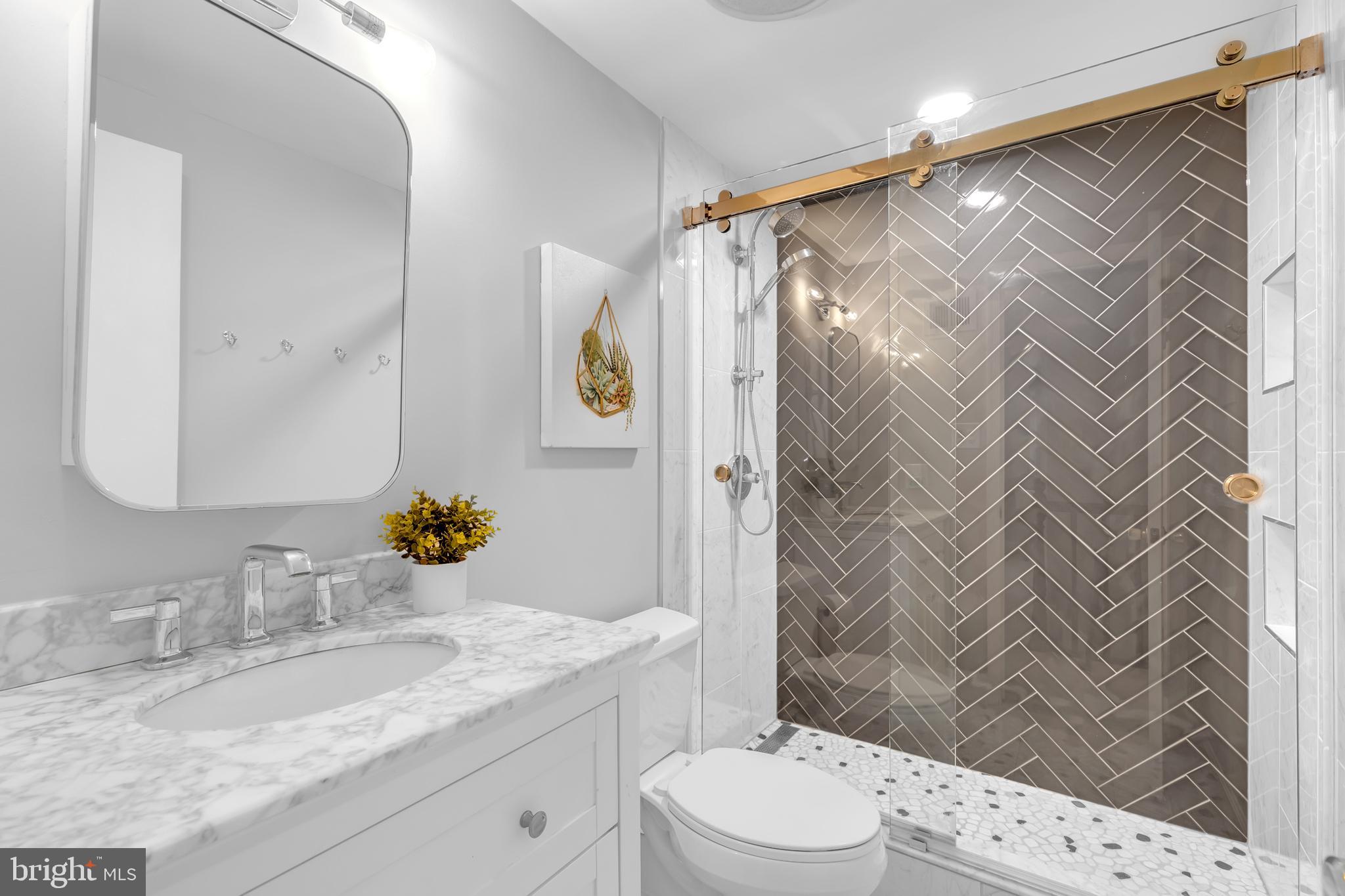 5947 NEW ENGLAND WOODS DRIVE