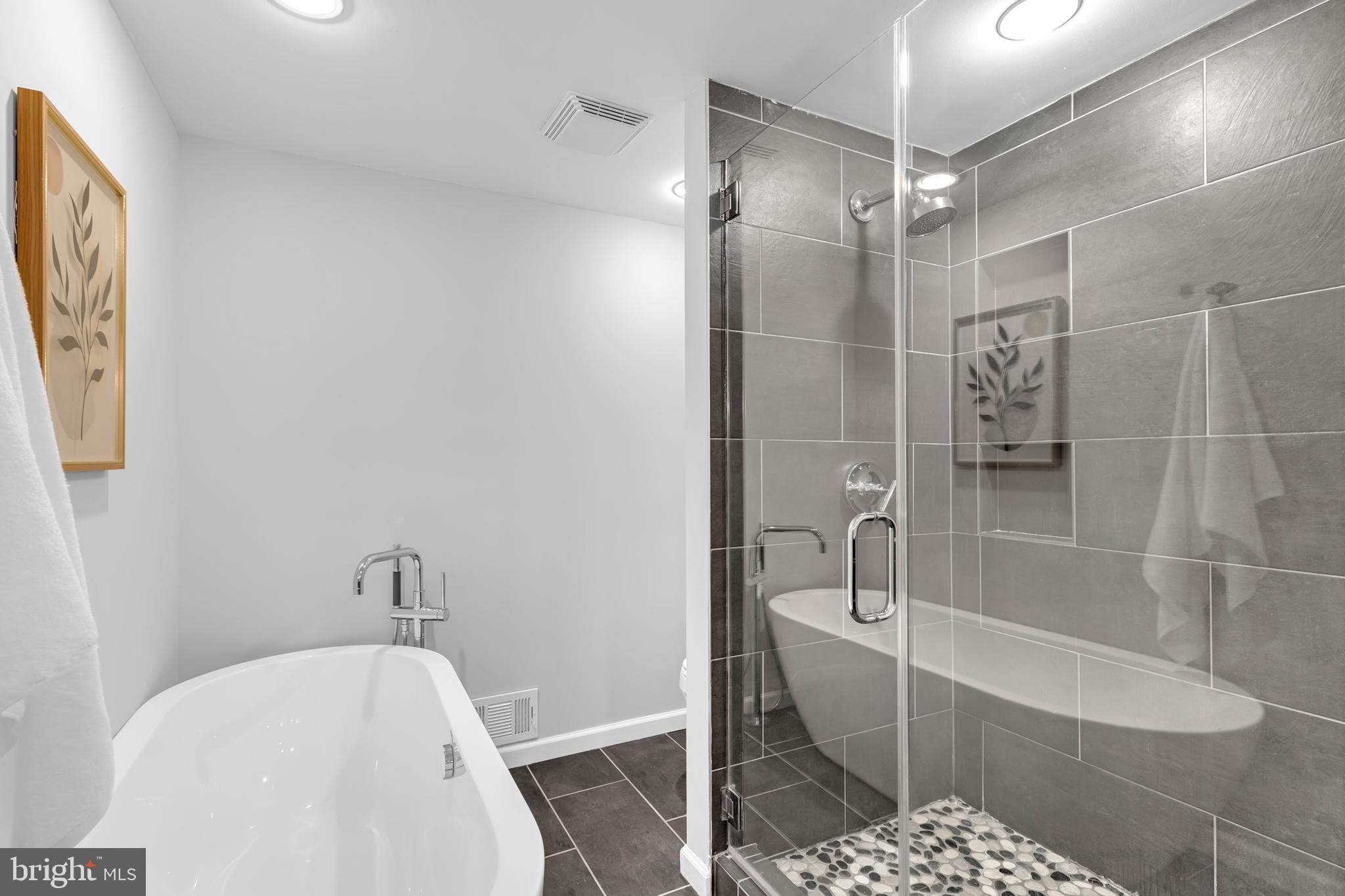 5947 NEW ENGLAND WOODS DRIVE