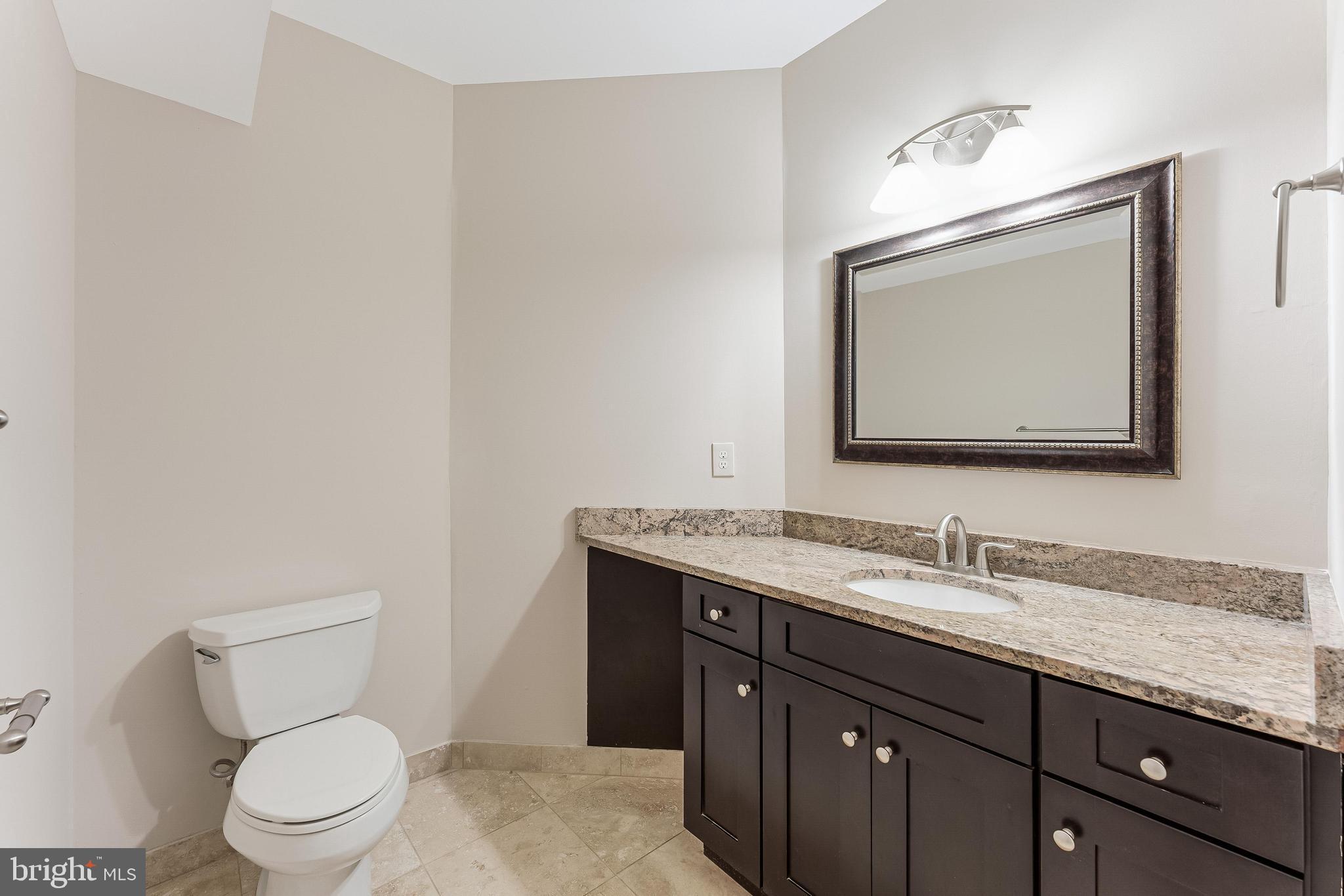 829 GOLDEN ARROW STREET