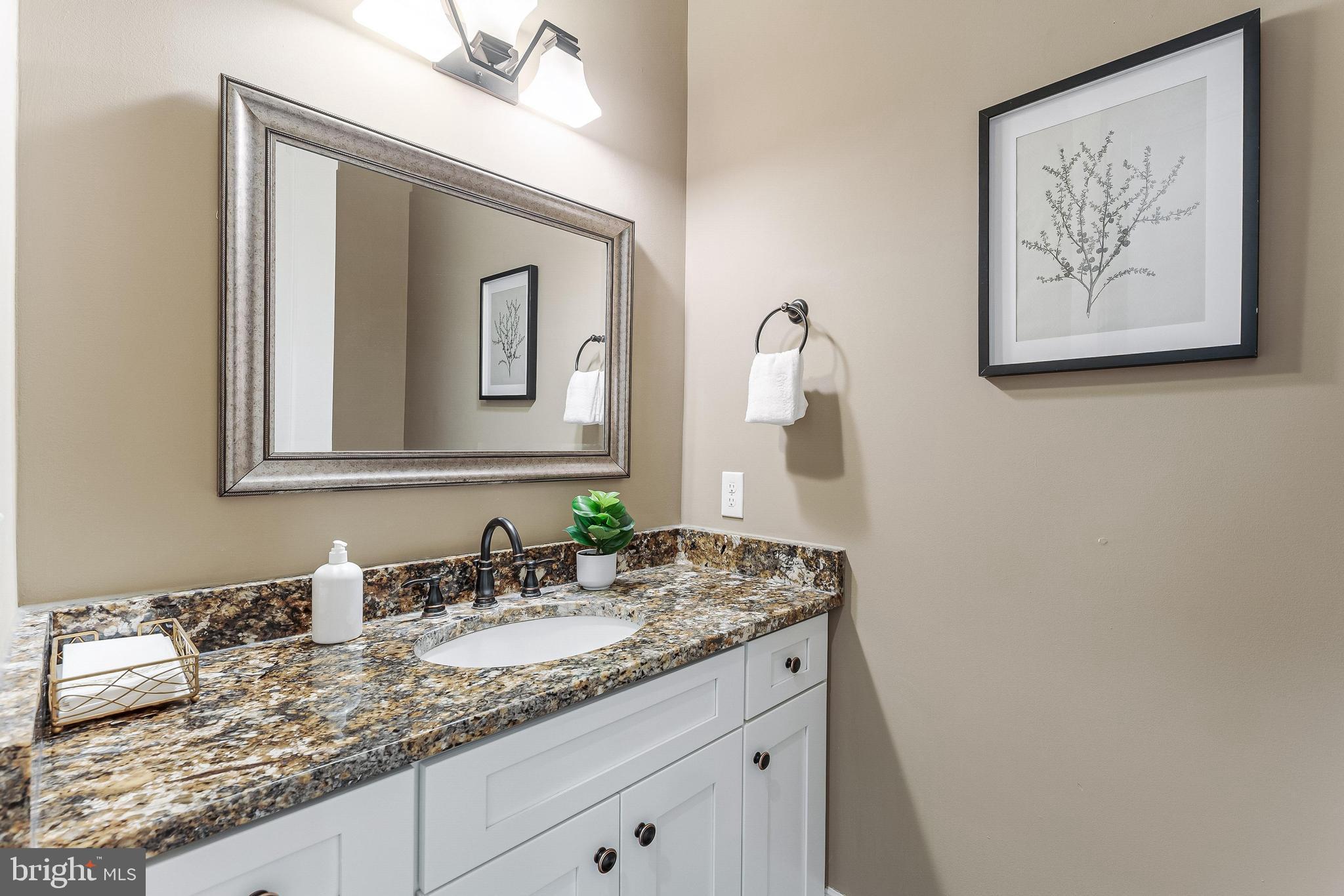 829 GOLDEN ARROW STREET