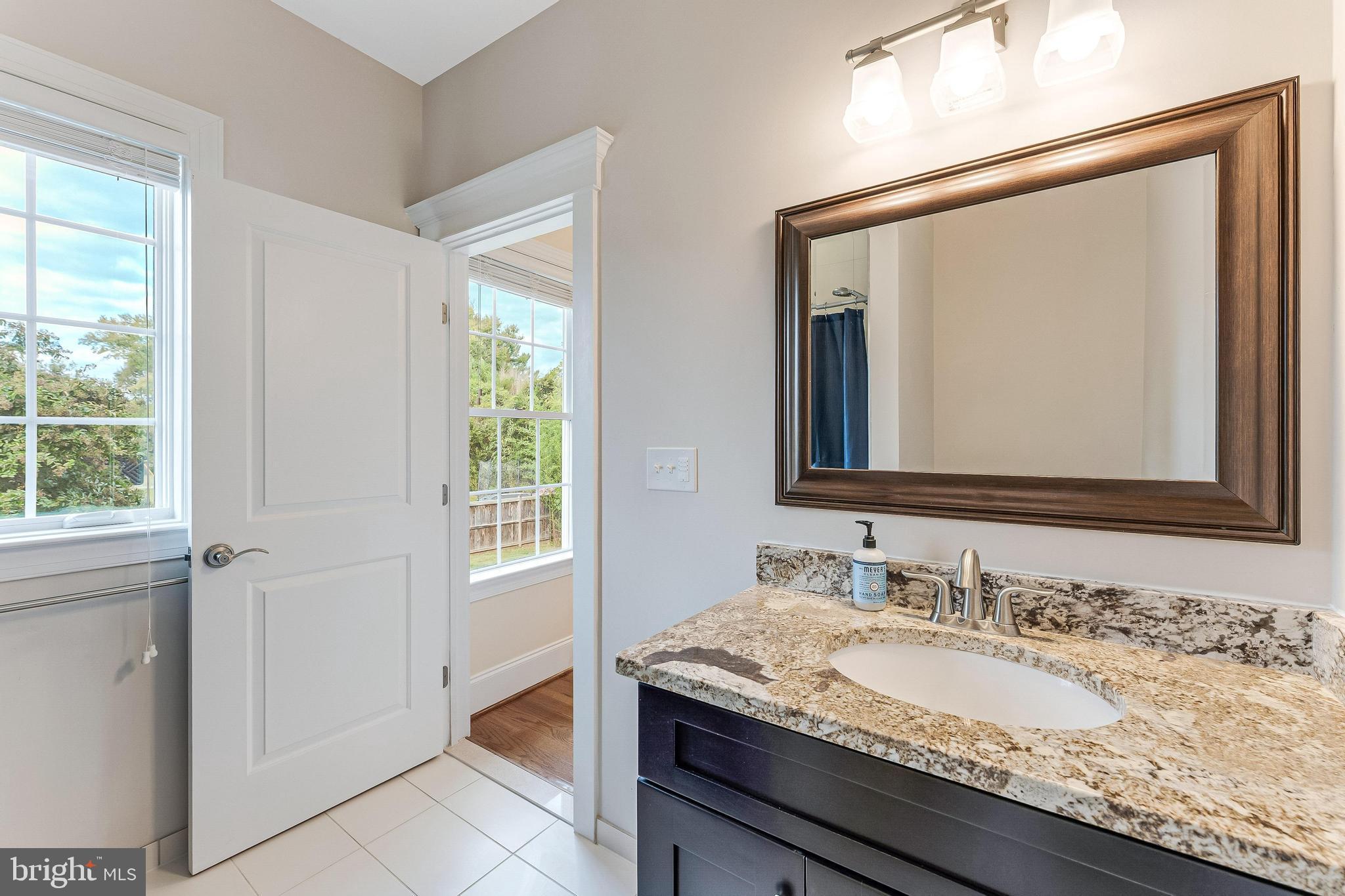 829 GOLDEN ARROW STREET