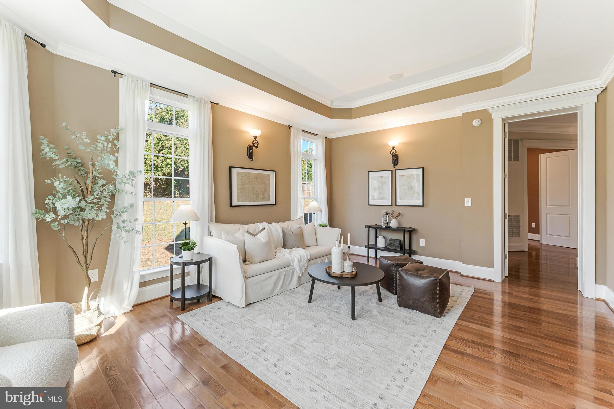 829 GOLDEN ARROW STREET