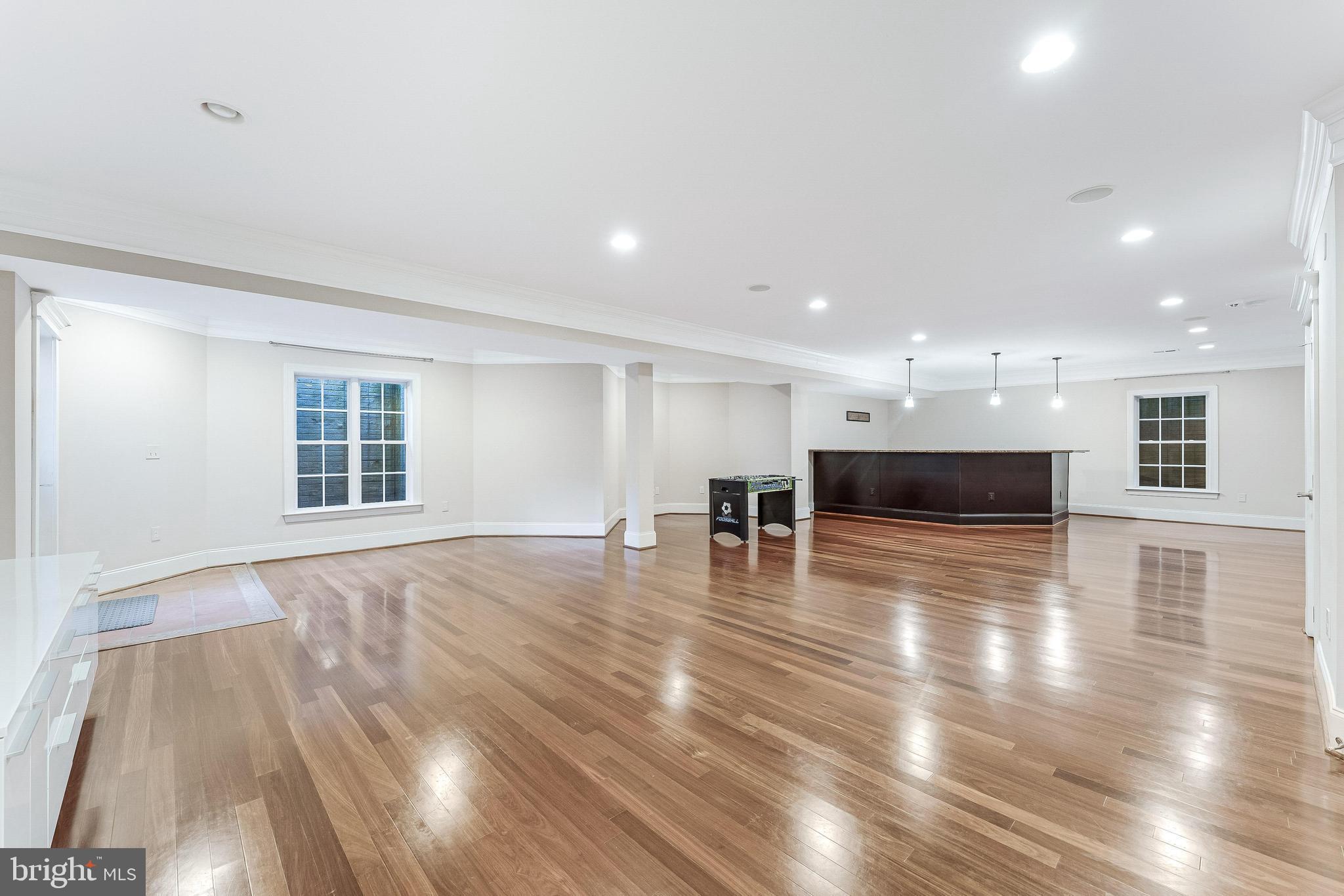 829 GOLDEN ARROW STREET