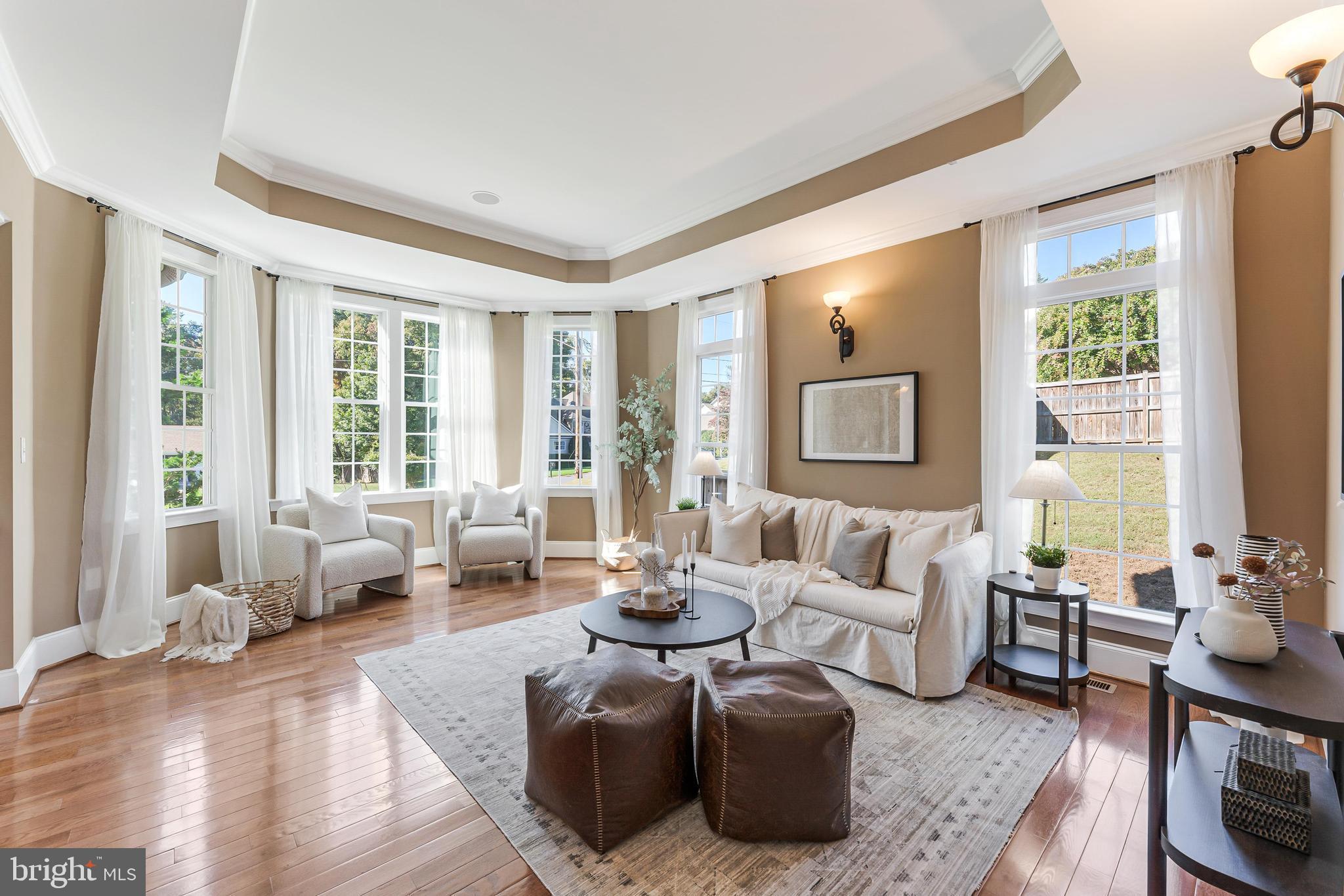 829 GOLDEN ARROW STREET