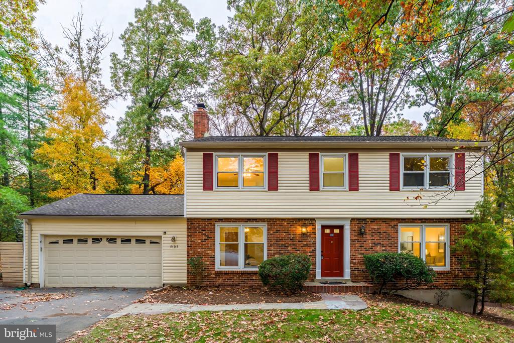 1508 HIDDENBROOK DRIVE