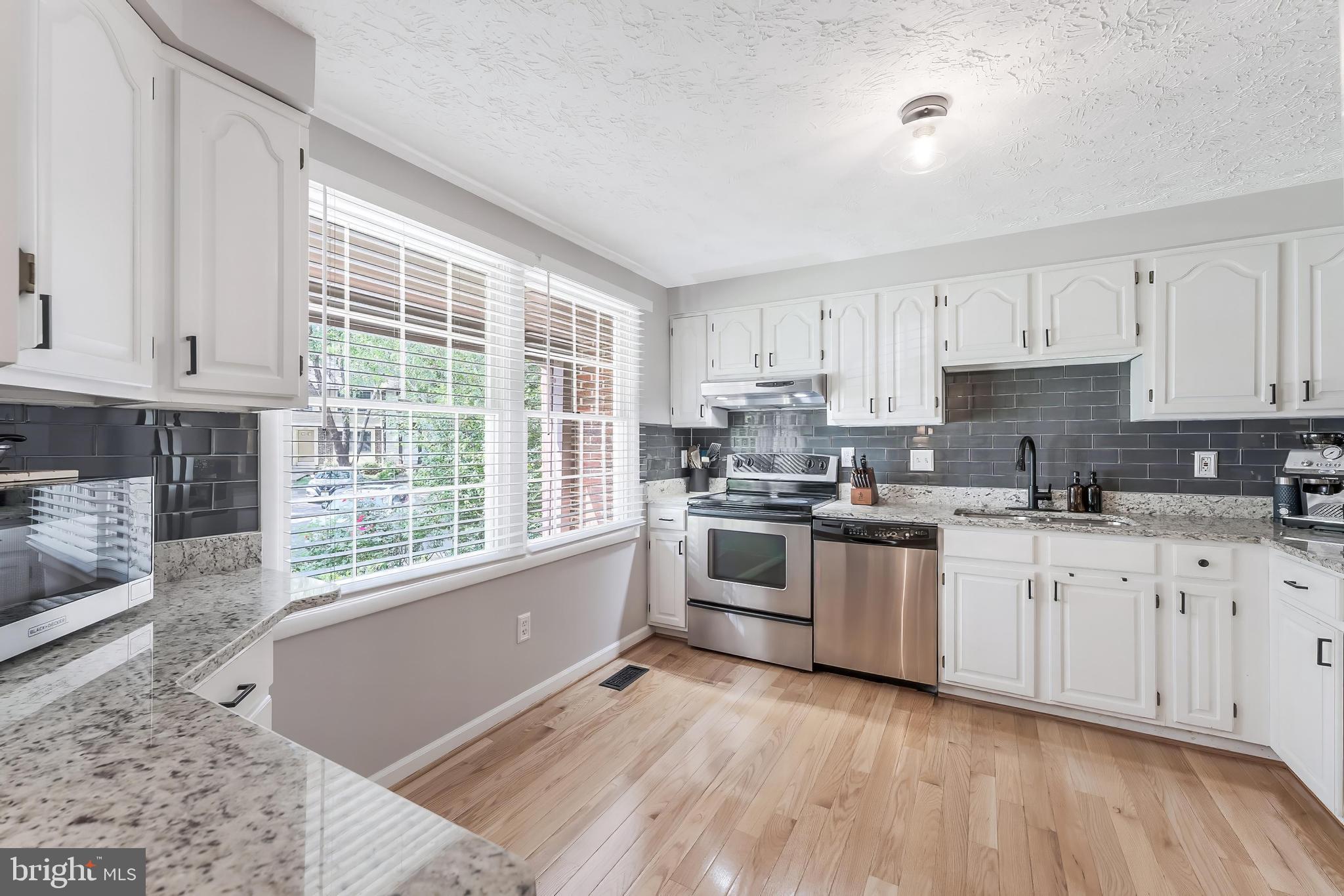 2903 BRIDGEHAMPTON COURT