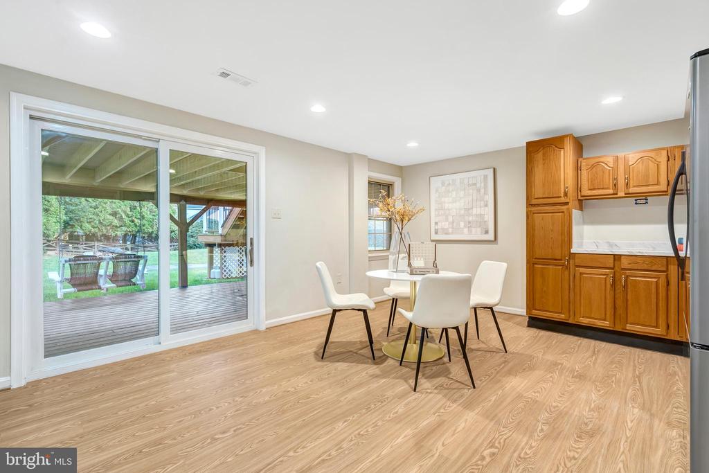 1332 CARPERS FARM WAY